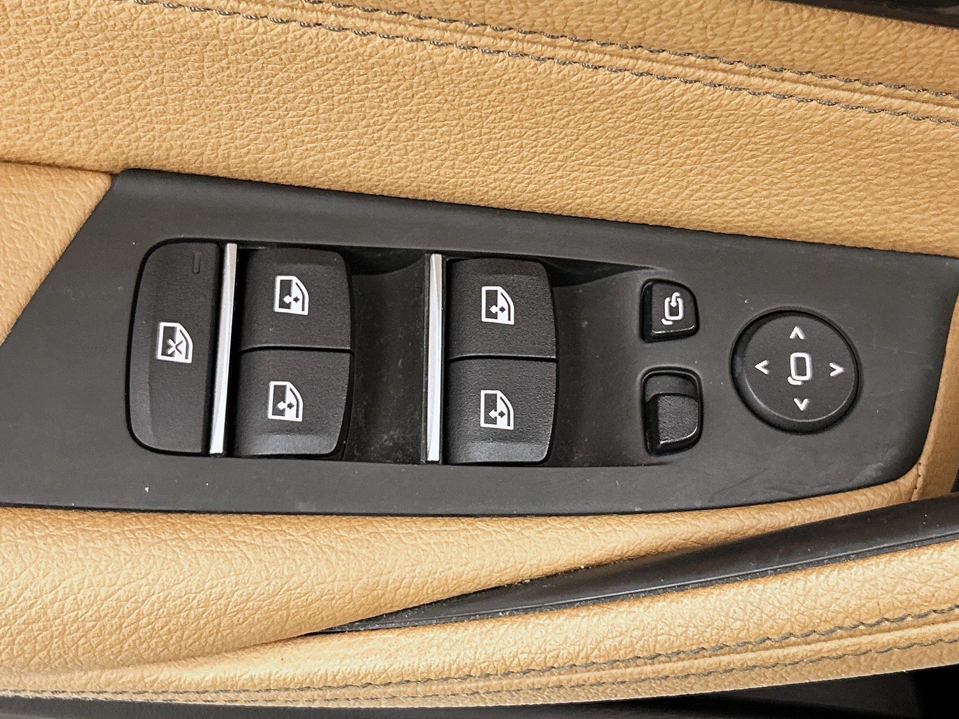 BMW-5 Serie-image-41