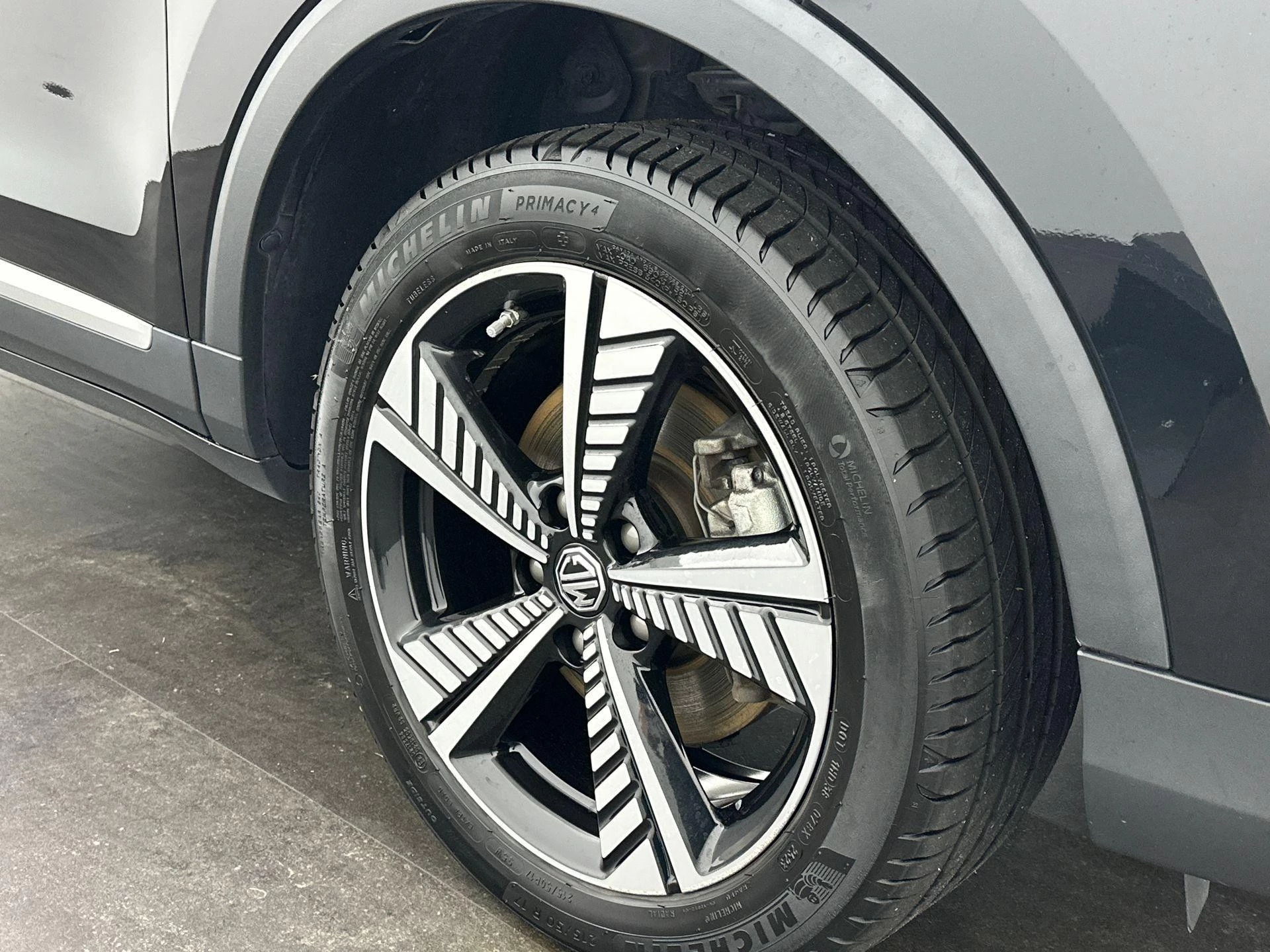MG-ZS EV-image-9