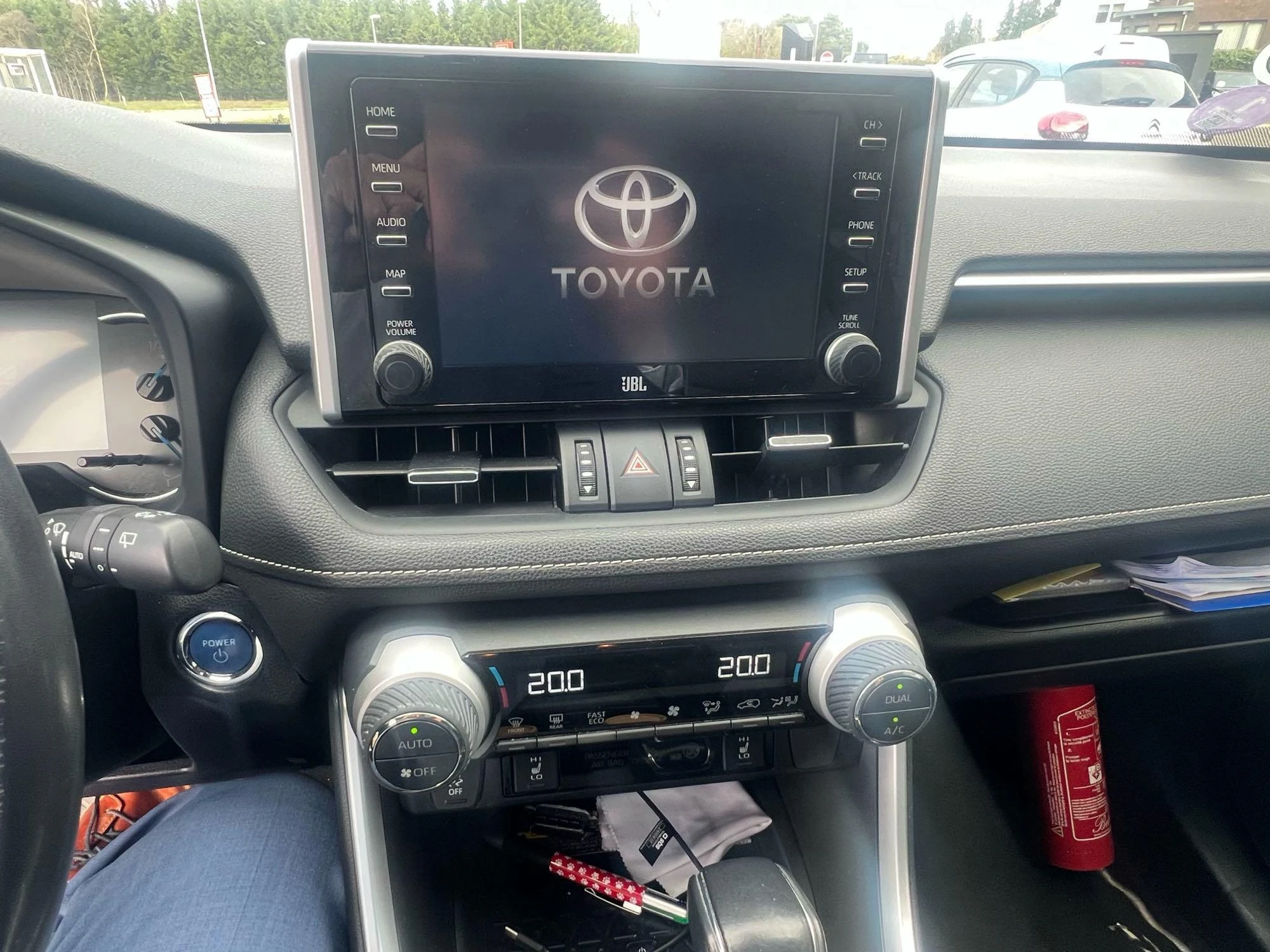 Toyota-RAV4-image-8