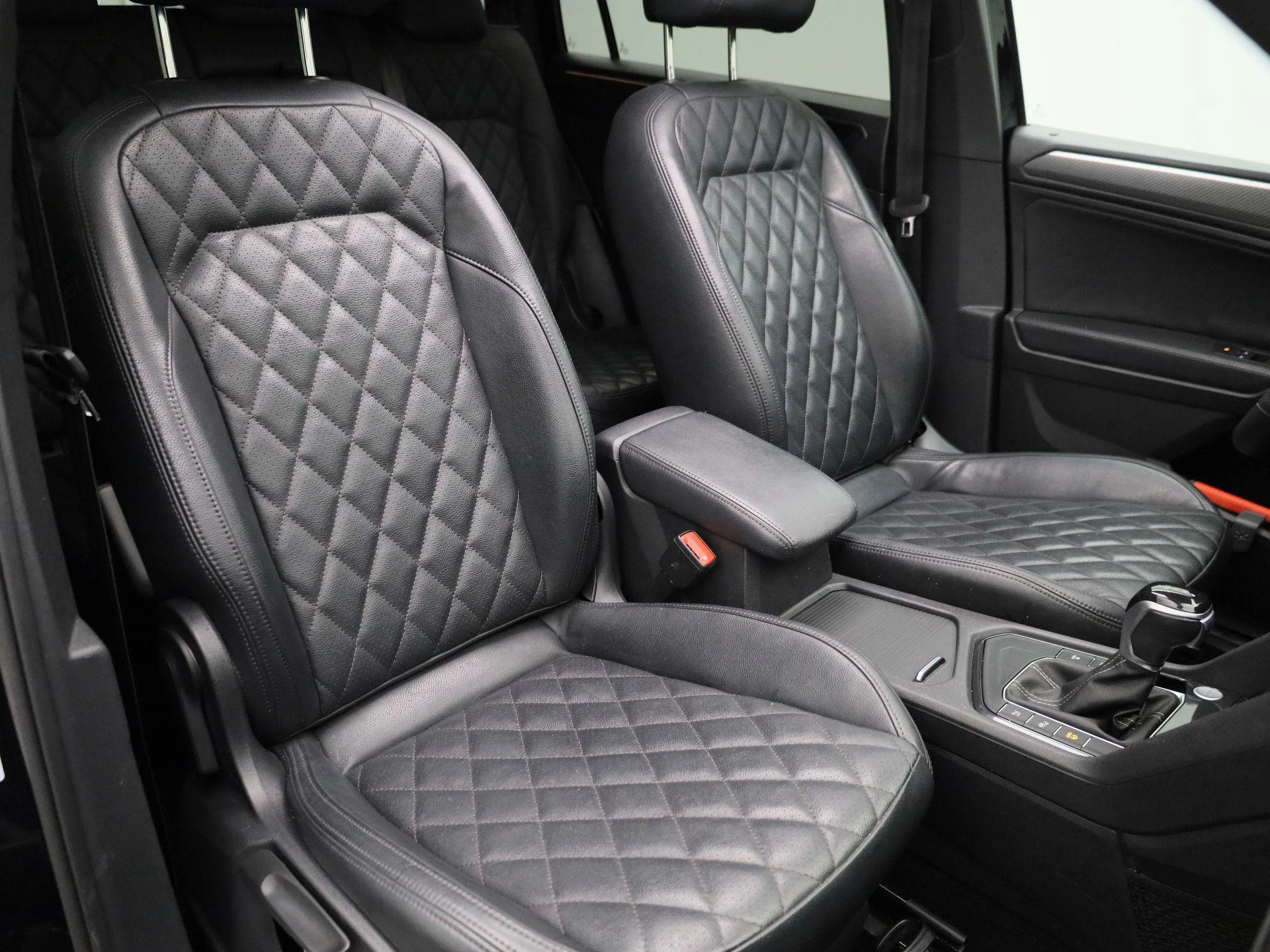 Volkswagen Tiguan Allspace 1.5 TSI R-Line Business+