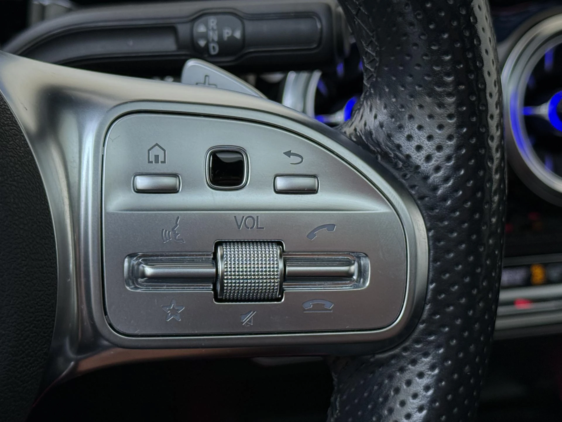 Mercedes-Benz-B-Klasse-image-12