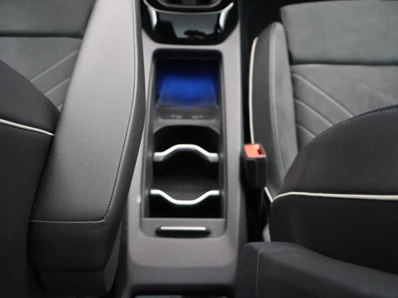 Volkswagen ID.4 ID.4 Pro Performance MAX 77 kWh 204PK *AUTOMAAT*SPORTZETELS*PANODAK-360°CAMERA*CRUISE*NAVI*APP-CONNECT*...*