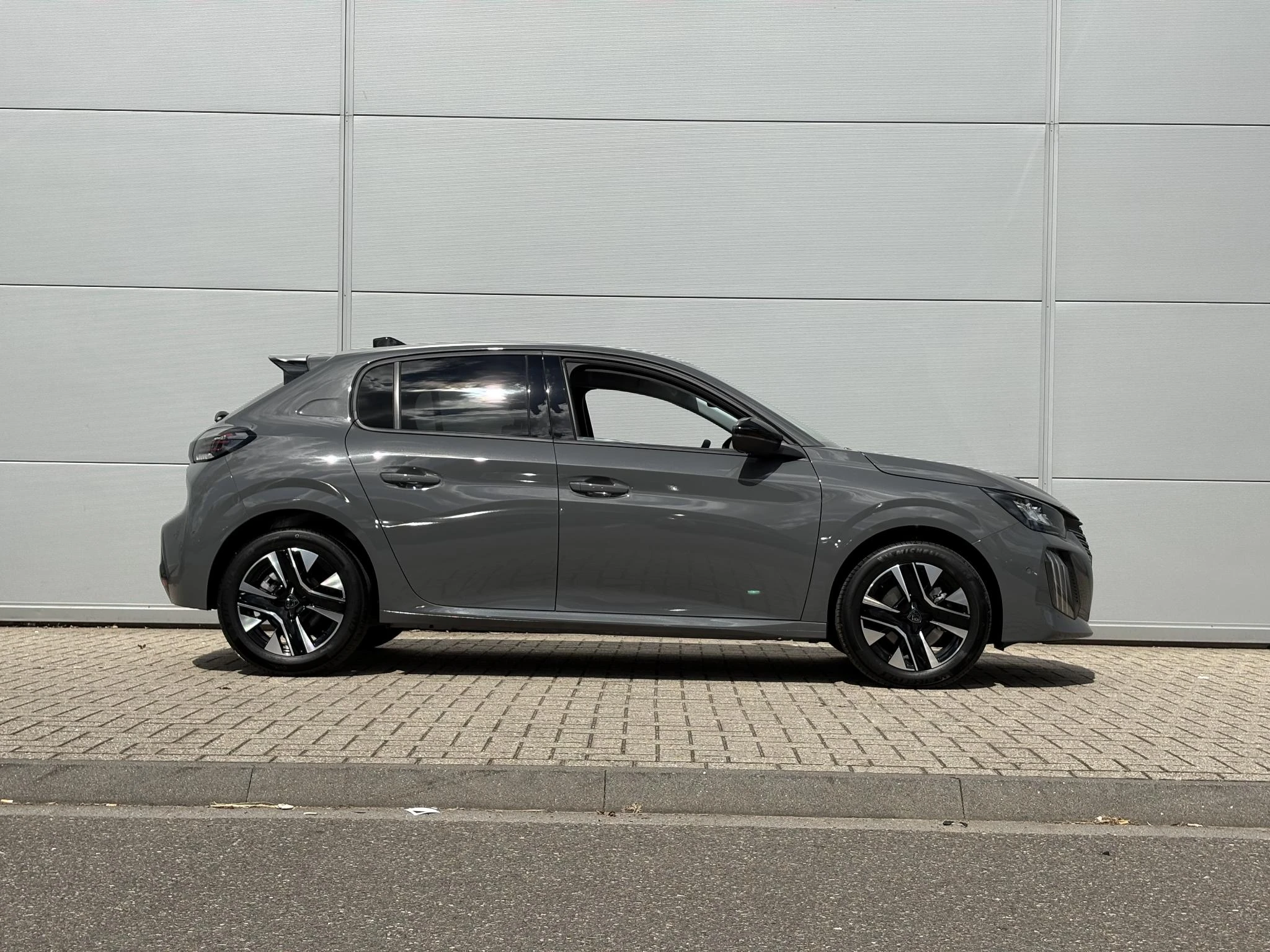 Peugeot-208-image-6