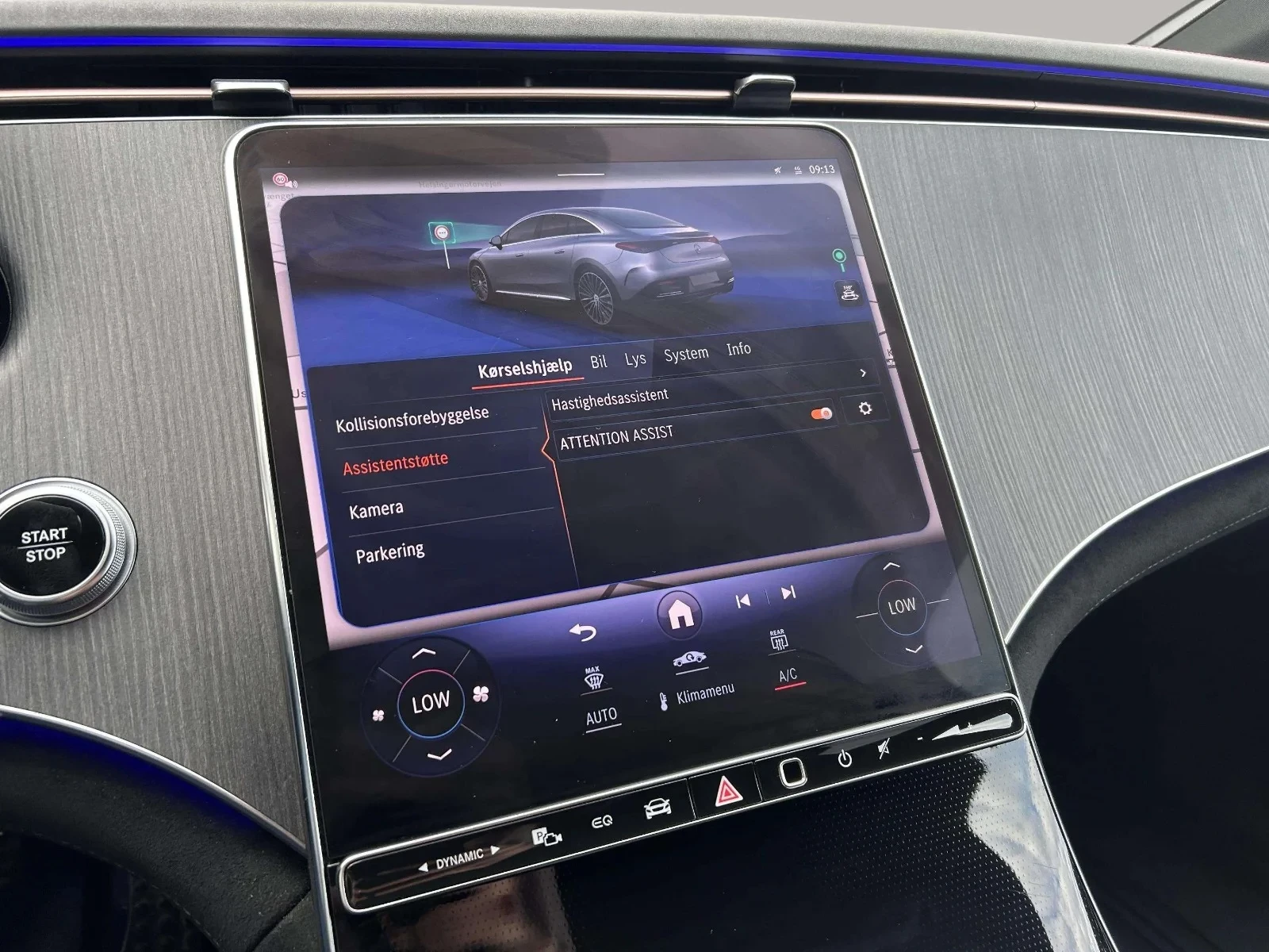 Mercedes-Benz-EQE-image-20