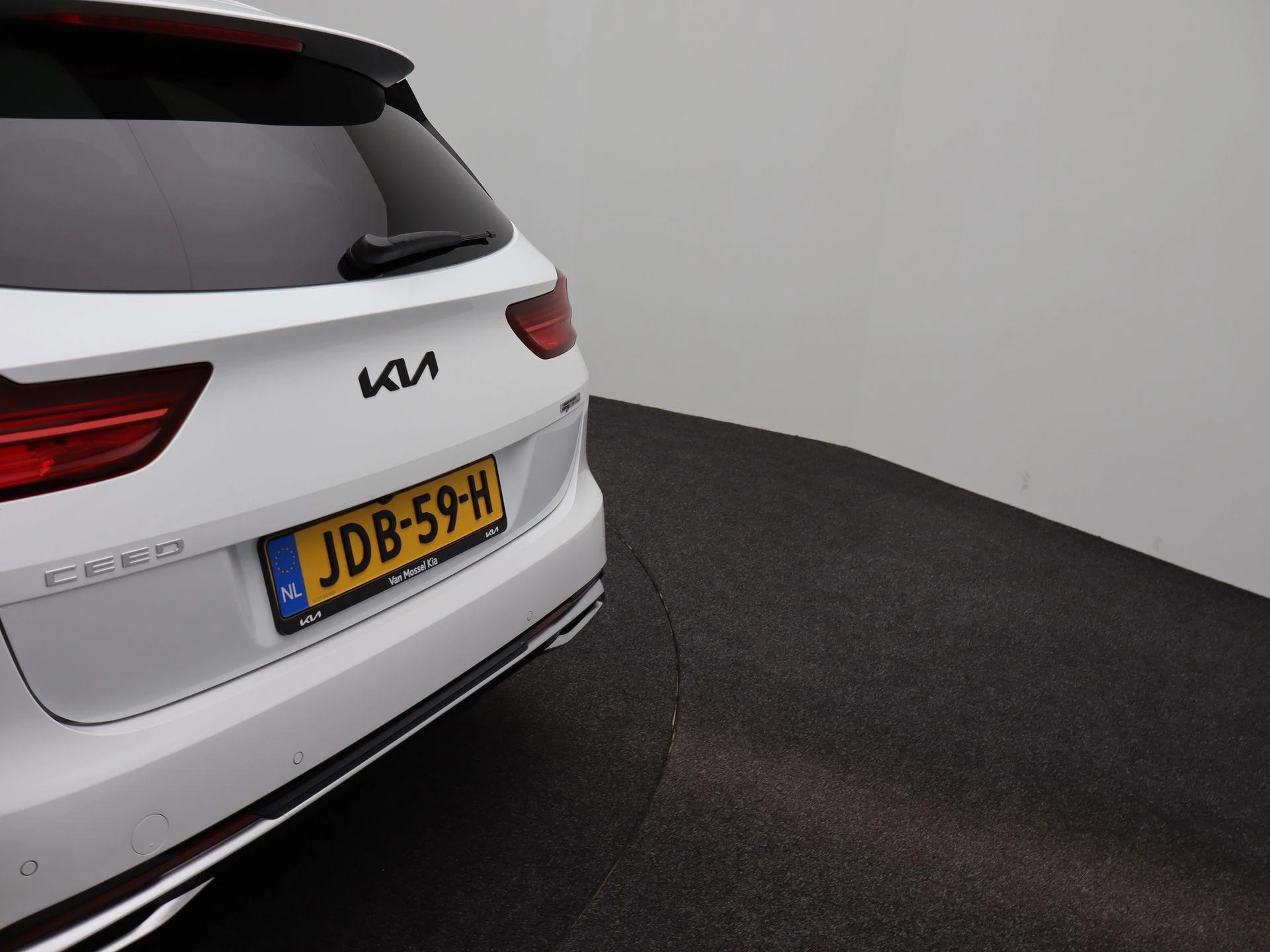 Kia-Ceed Sportswagon-image-25