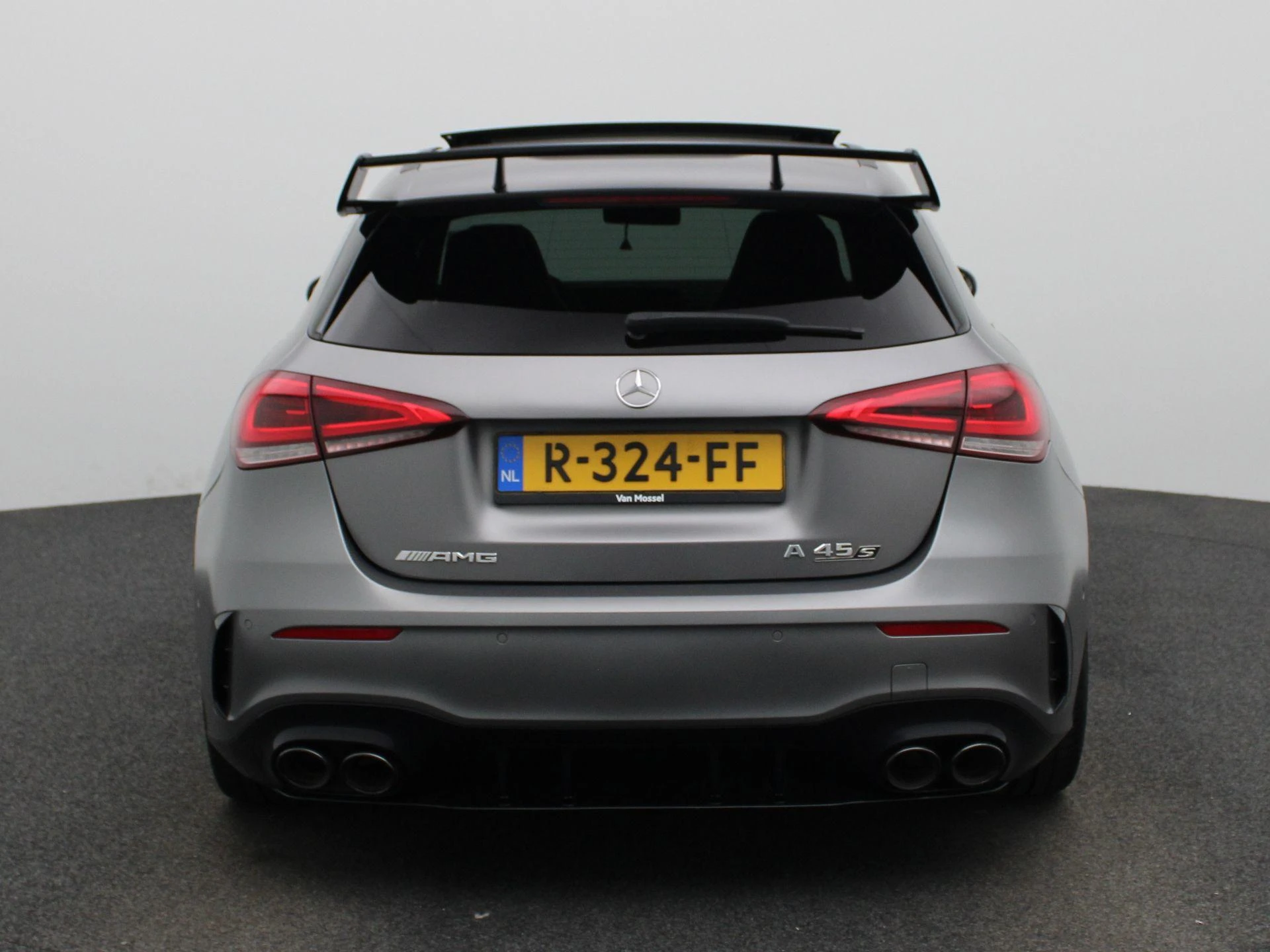 Mercedes-Benz A-Klasse AMG 45 S 4MATIC+ Edition 1