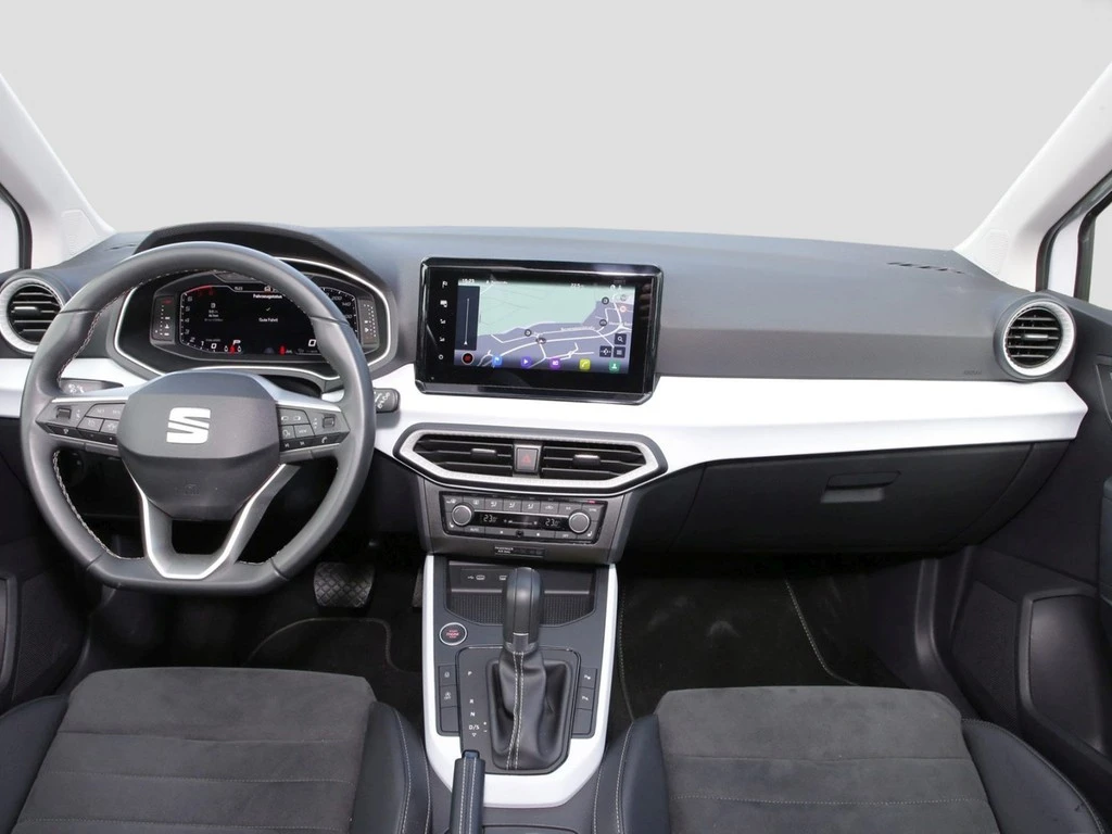 SEAT-Arona-image-11