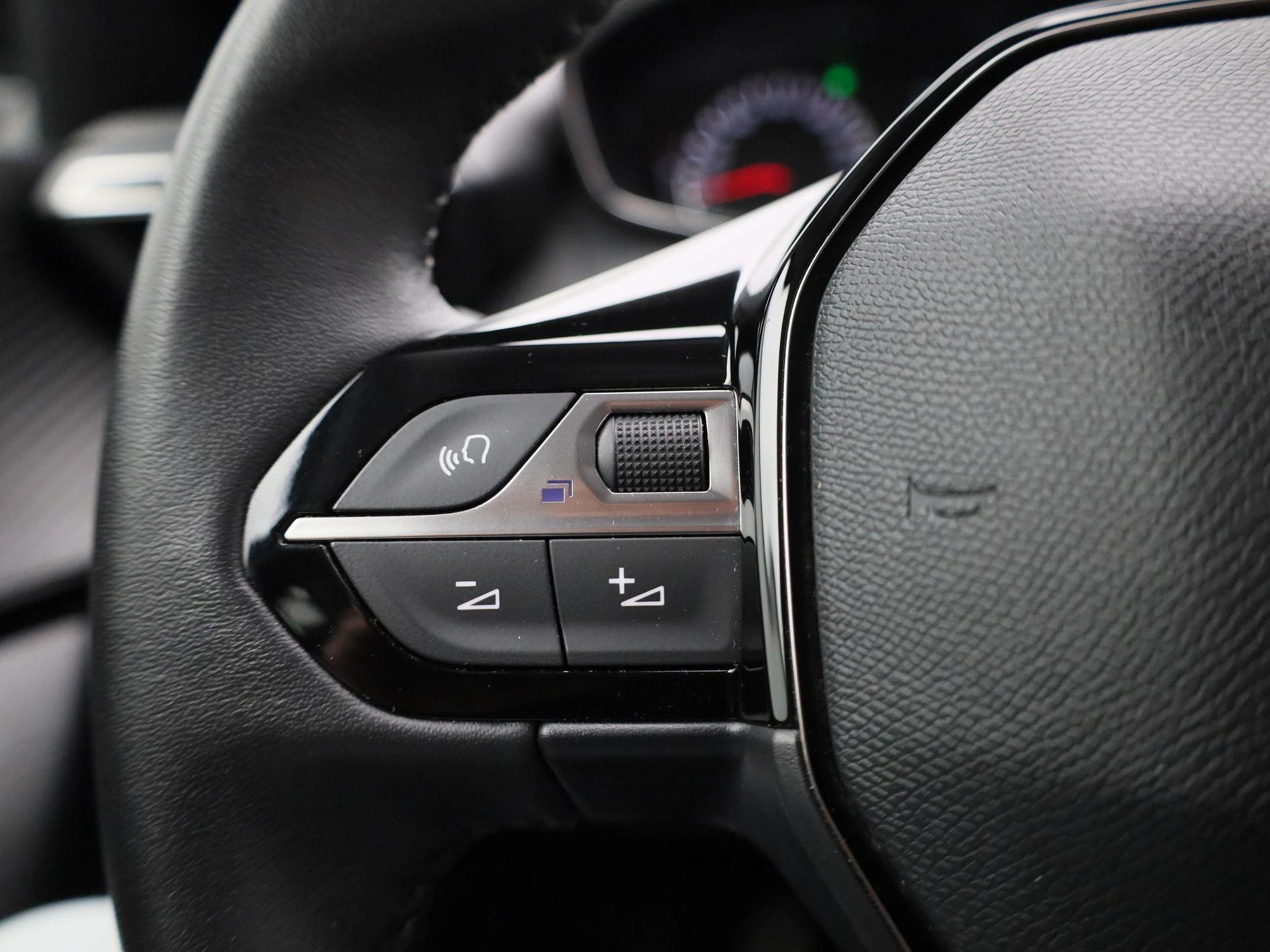 Peugeot-2008-image-17