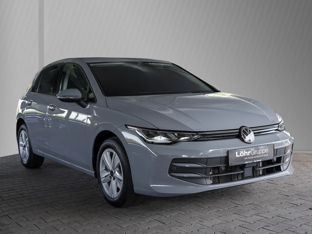 Volkswagen-Golf-image-2