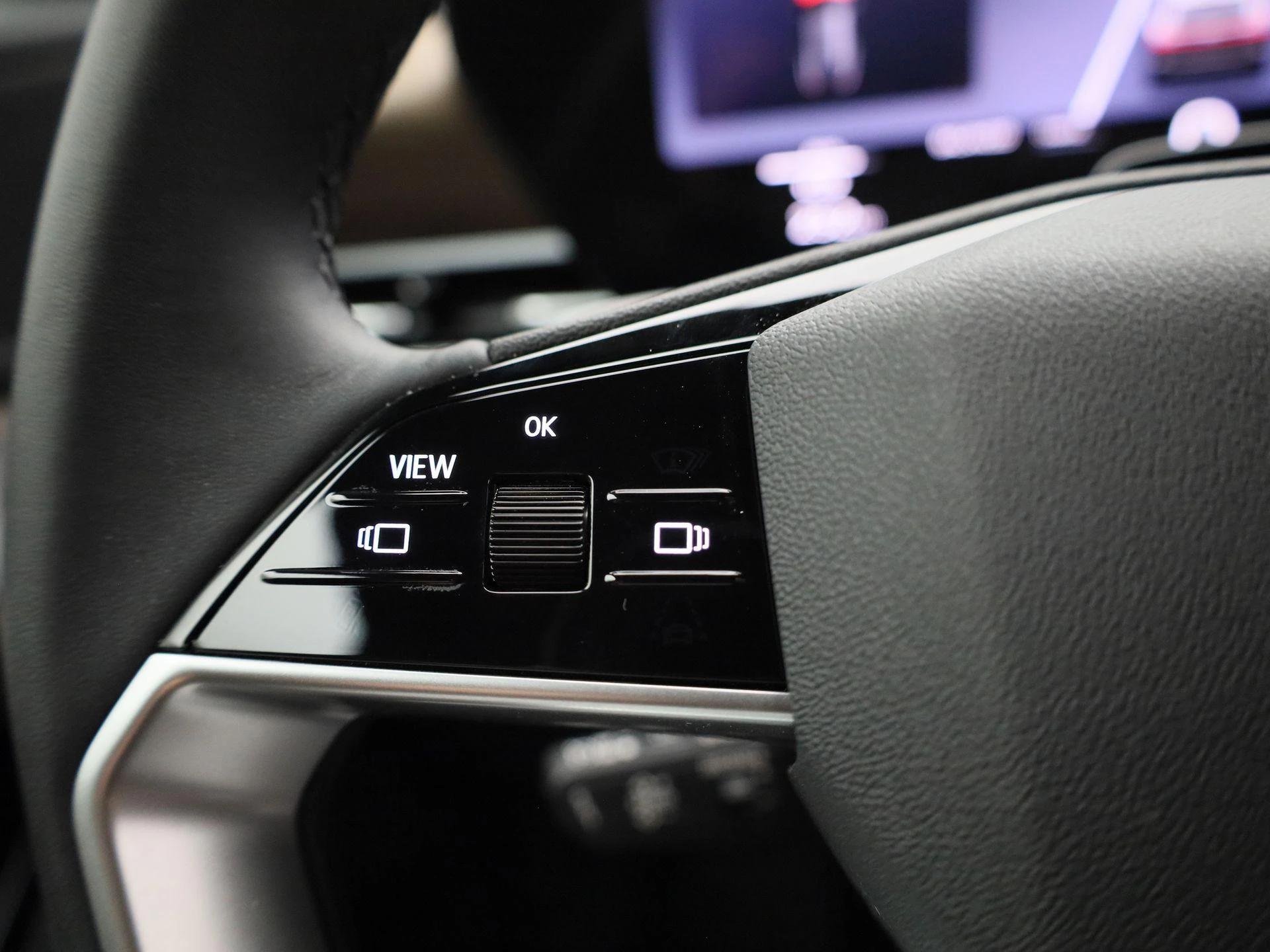 Audi-Q6 e-tron-image-18