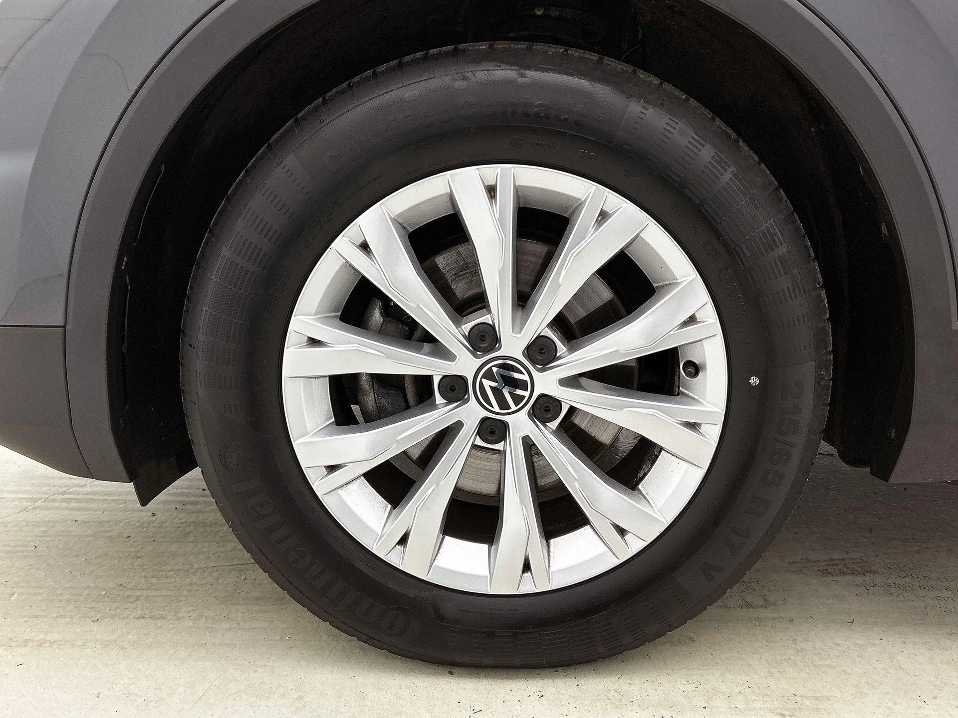 Volkswagen-Tiguan-image-35