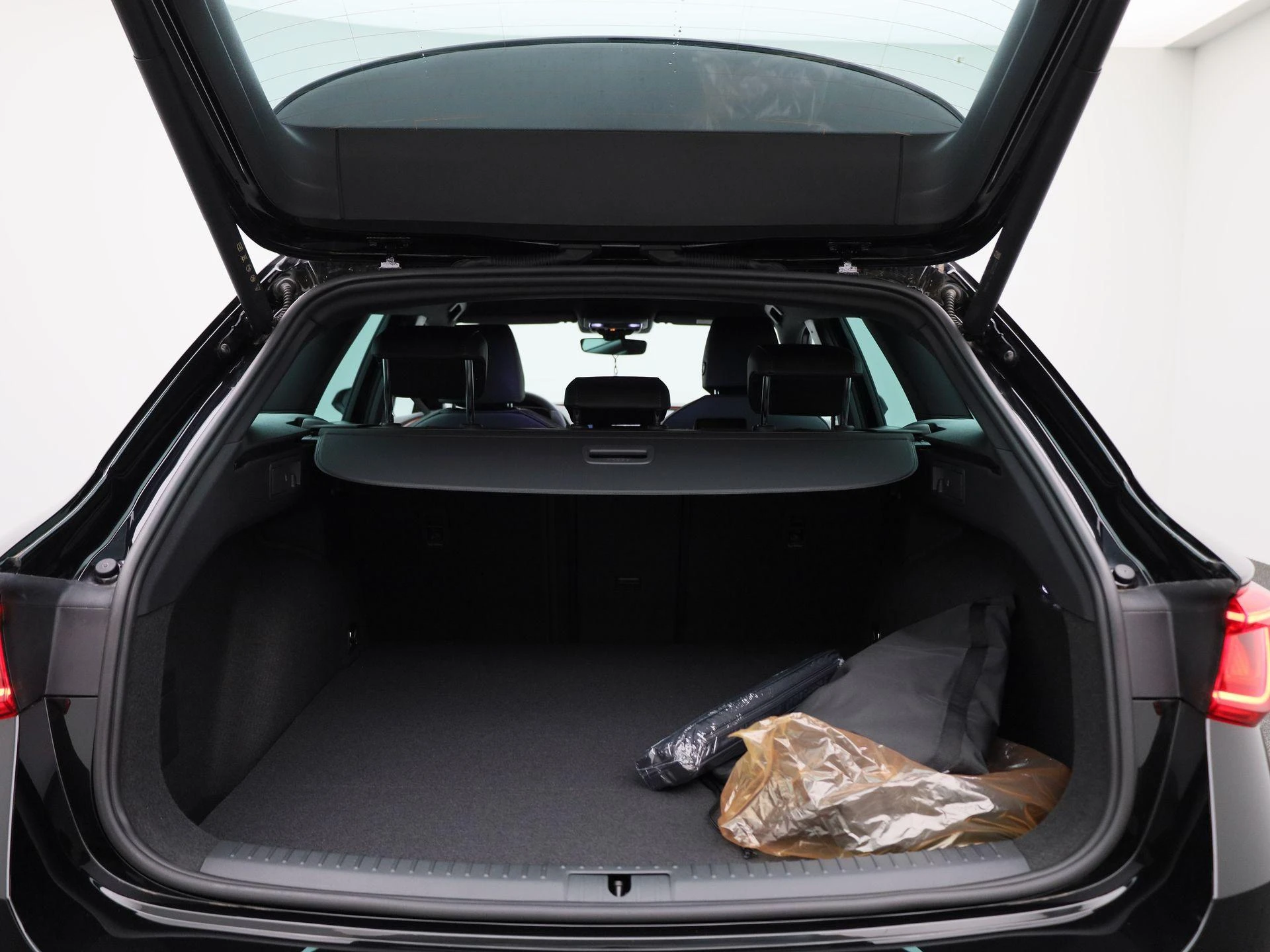 SEAT Leon Sportstourer 1.5 TSI e-Hybrid FR Business