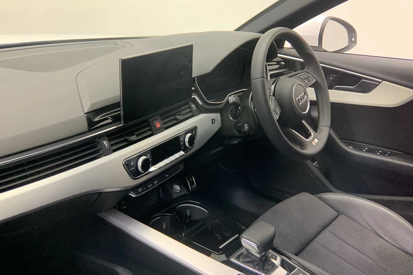 Audi-A4-image-11
