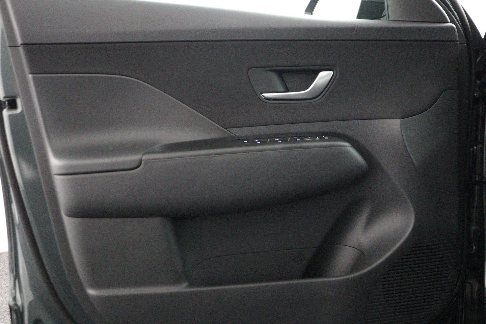 Hyundai-Kona-image-23