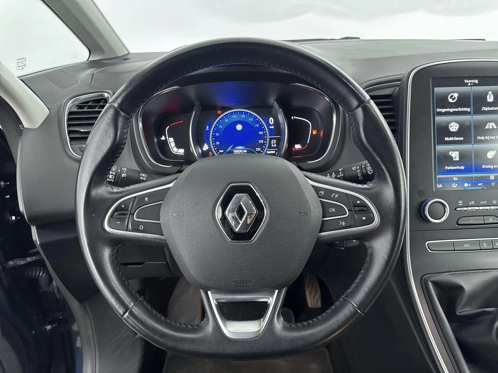 Renault-Grand Scénic-image-20