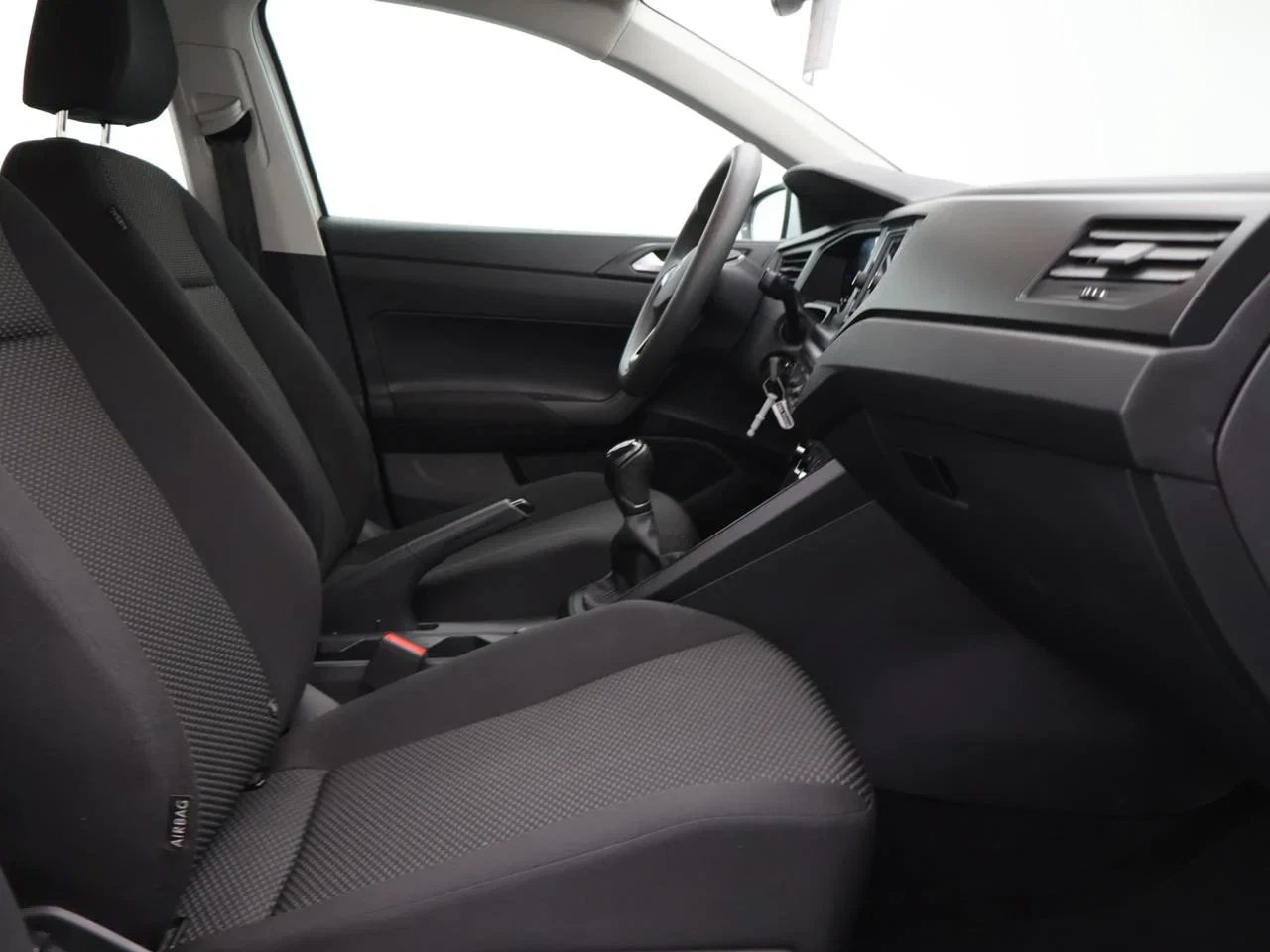 Volkswagen Polo Polo 1.0 MPI 80pk *APP CONNECT*BLTH*CRUISE*PDC*DIGITAL DASHBOARD*...