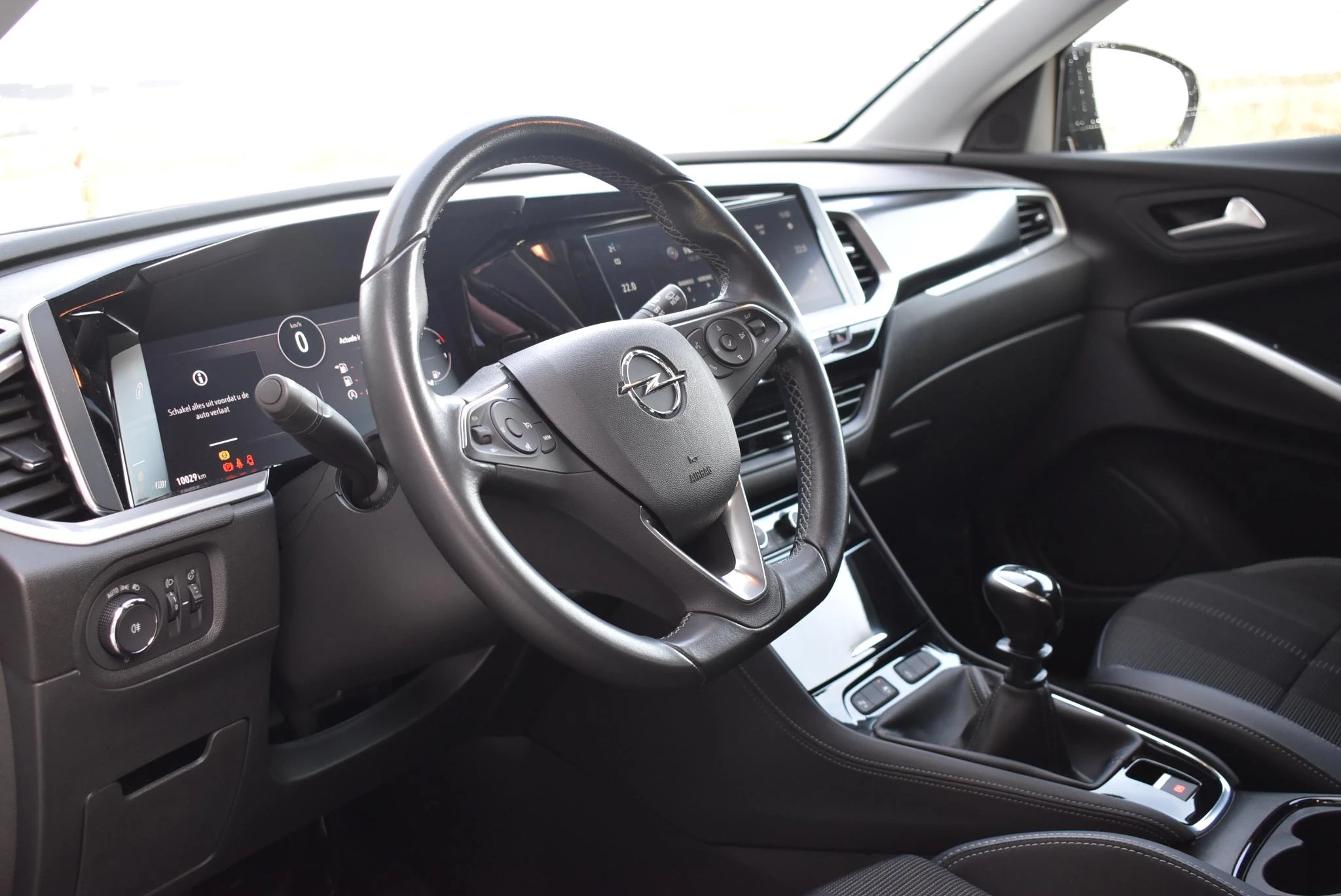 Opel-Grandland-image-17