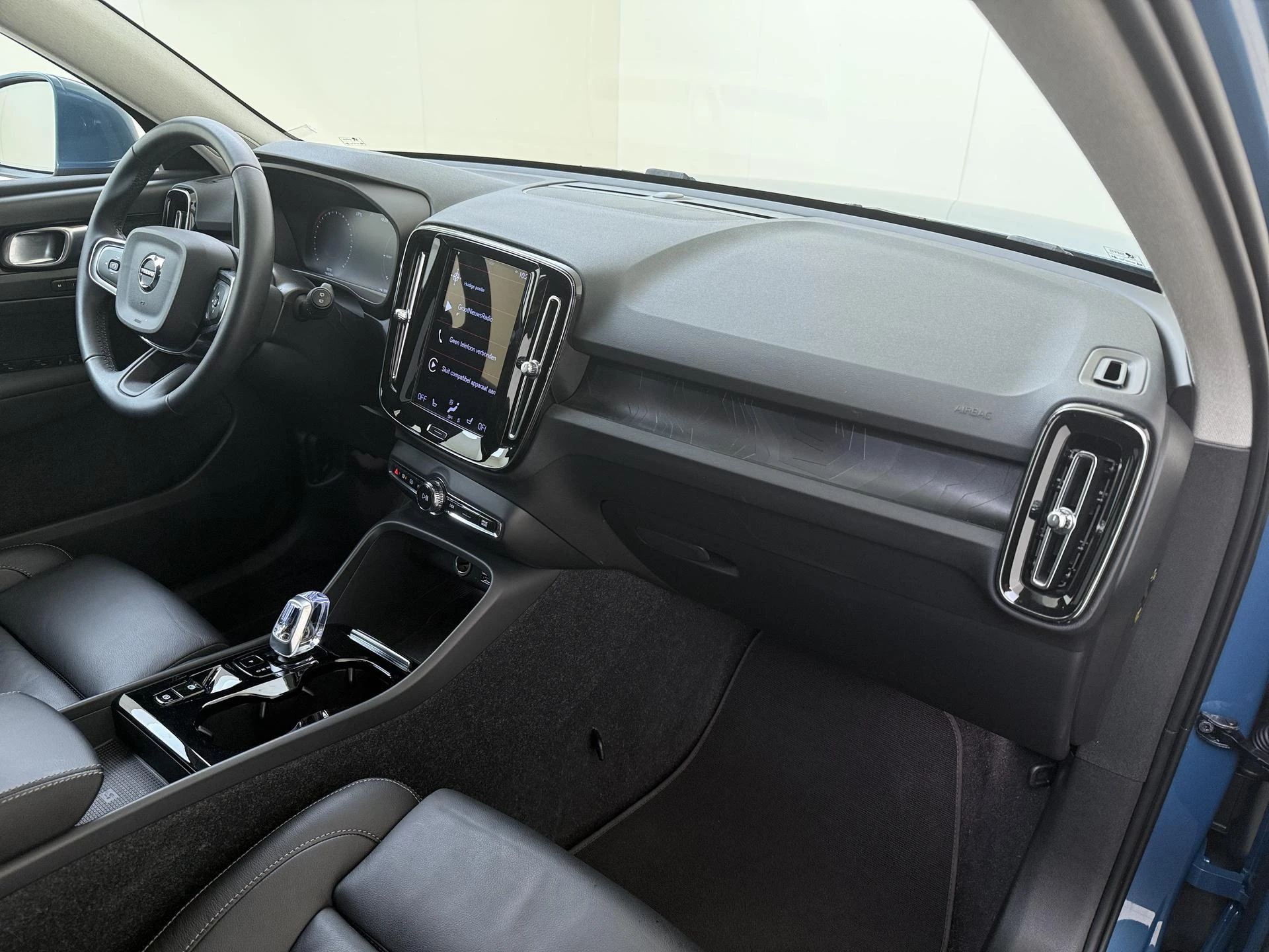 Volvo-XC40-image-4
