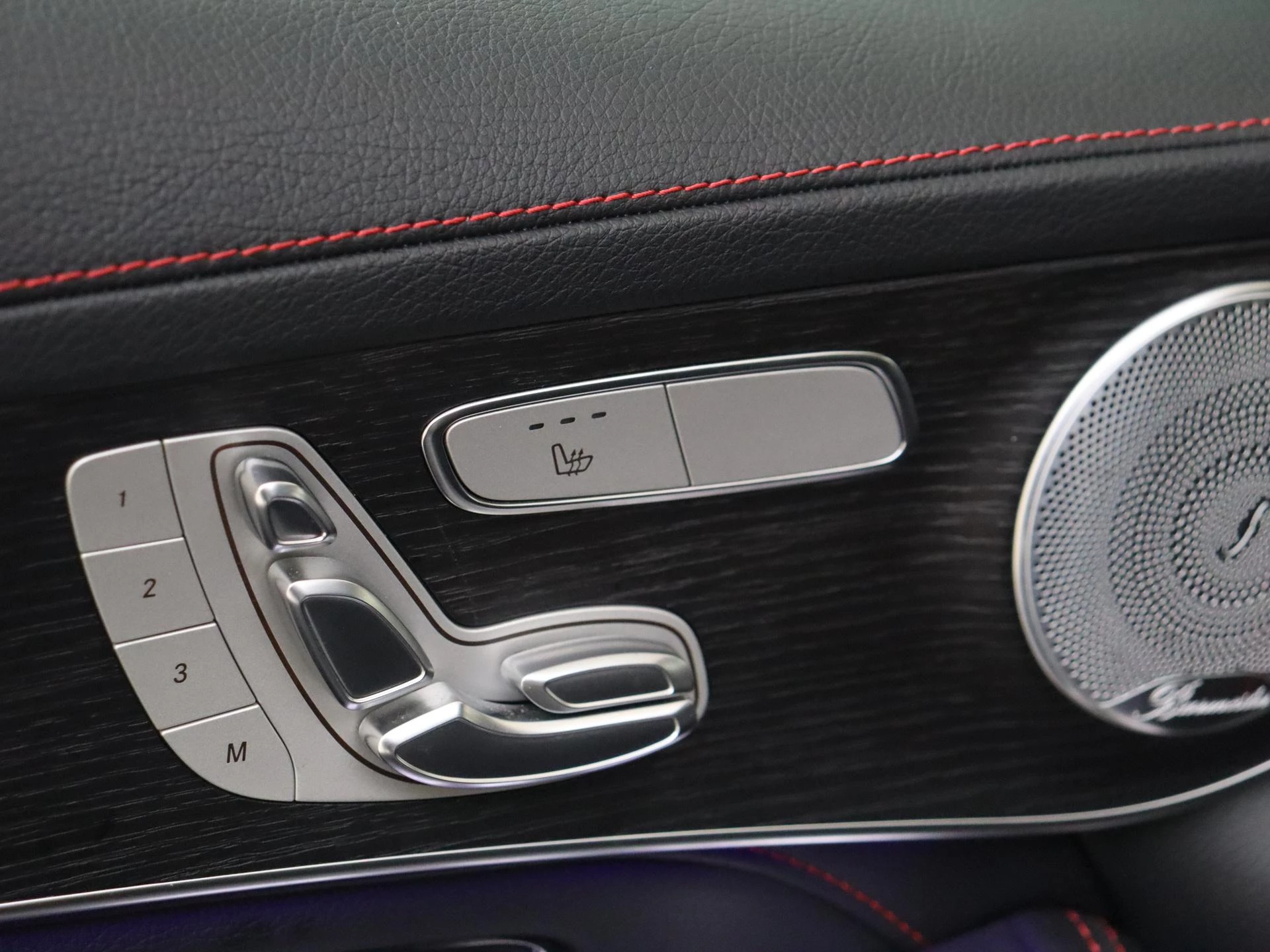 Mercedes-Benz-GLC-image-33