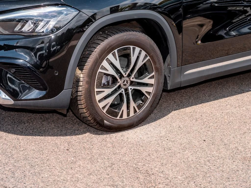 Mercedes-Benz-GLA 200 d-image-6