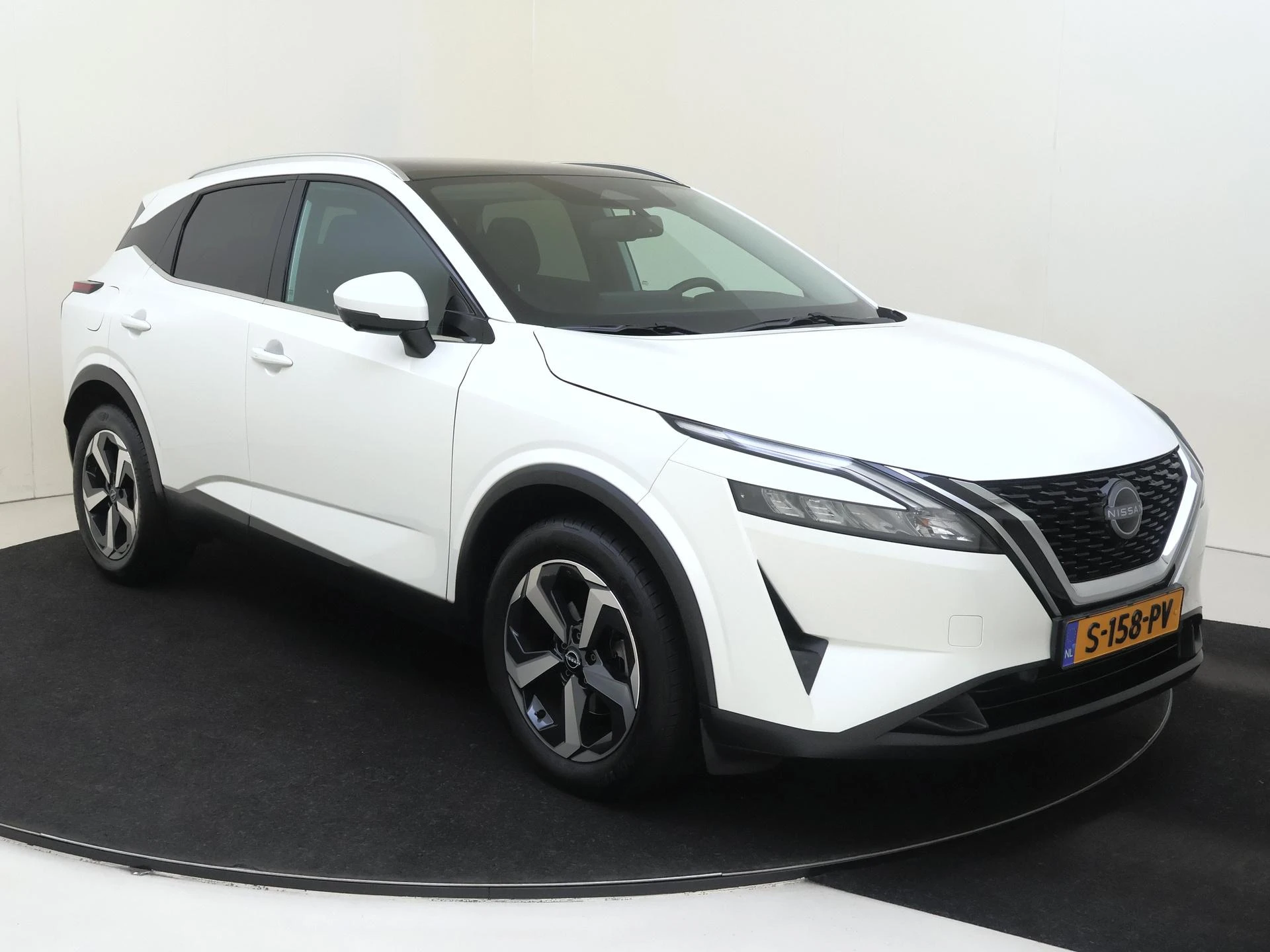 Nissan QASHQAI 1.3 MHEV Xtronic N-Connecta