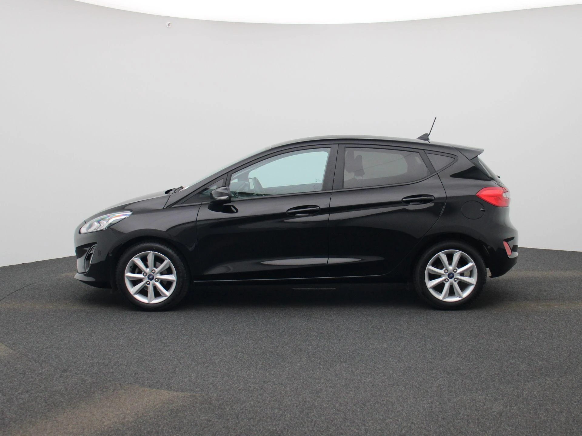 Ford Fiesta 1.0i EcoBoost MHEV 92kW Connected
