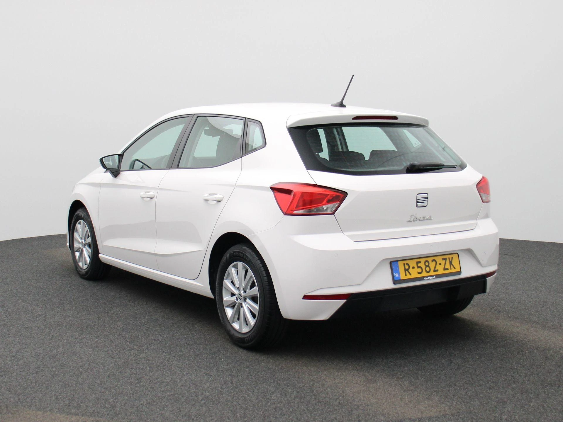 SEAT-Ibiza-image-1