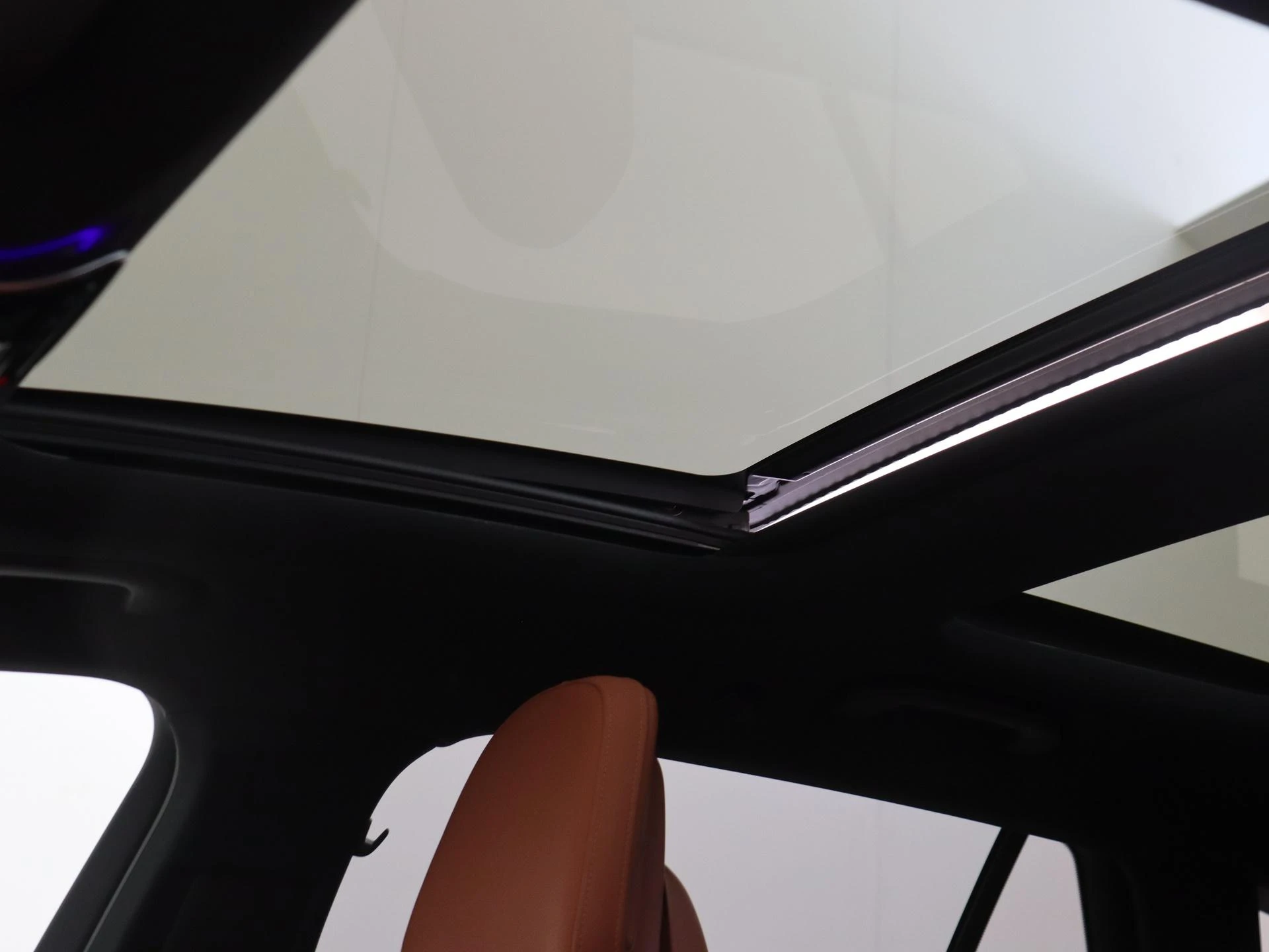 Mercedes-Benz-C-Klasse-image-26