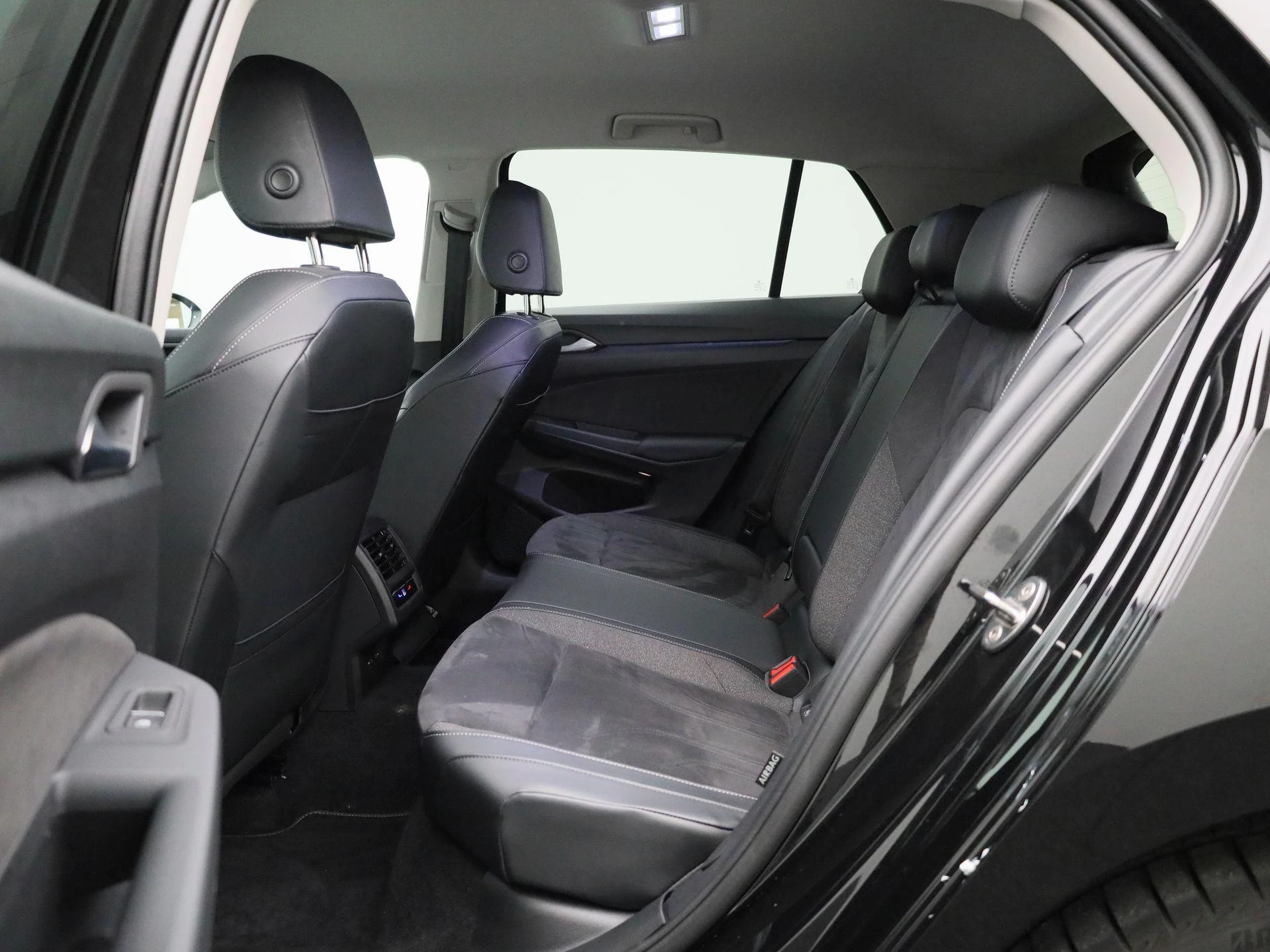 Volkswagen Golf 1.5 eHybrid Style Edition 204 PK|