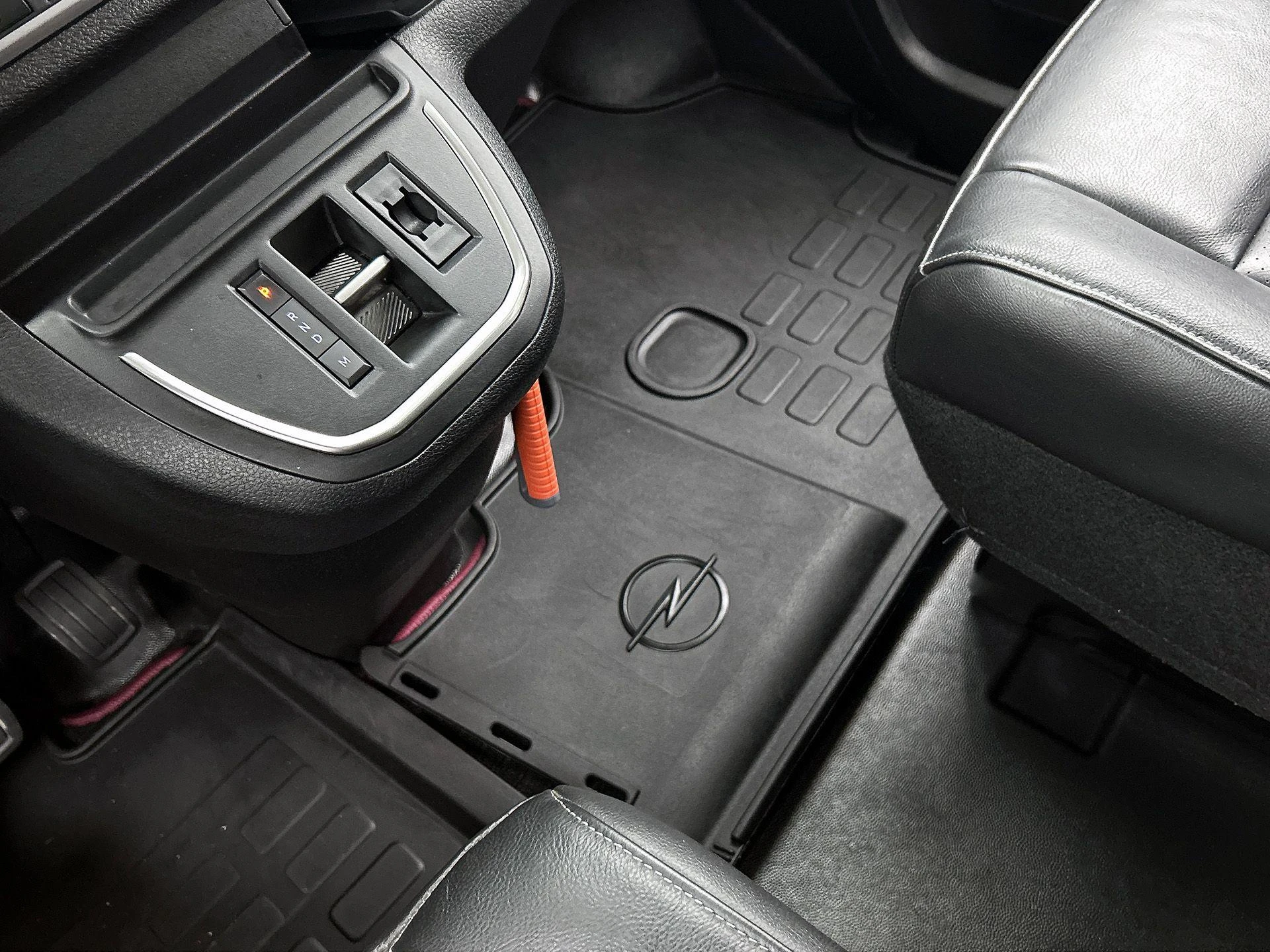 Opel-Vivaro-image-25