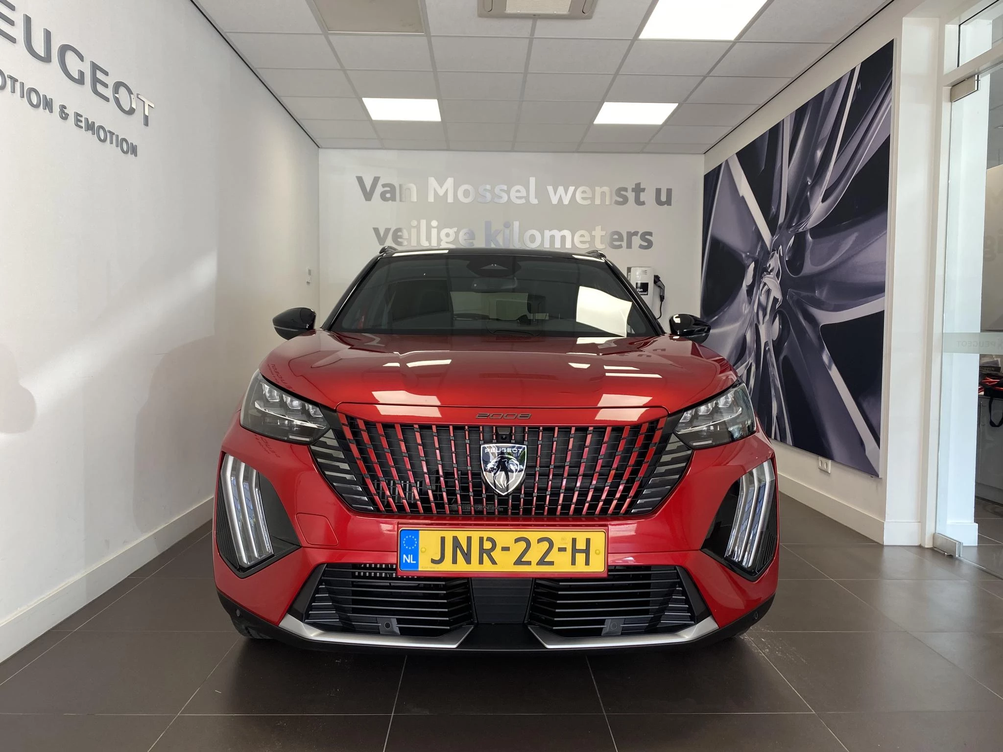 Peugeot 2008 1.2 Hybrid 145 GT
