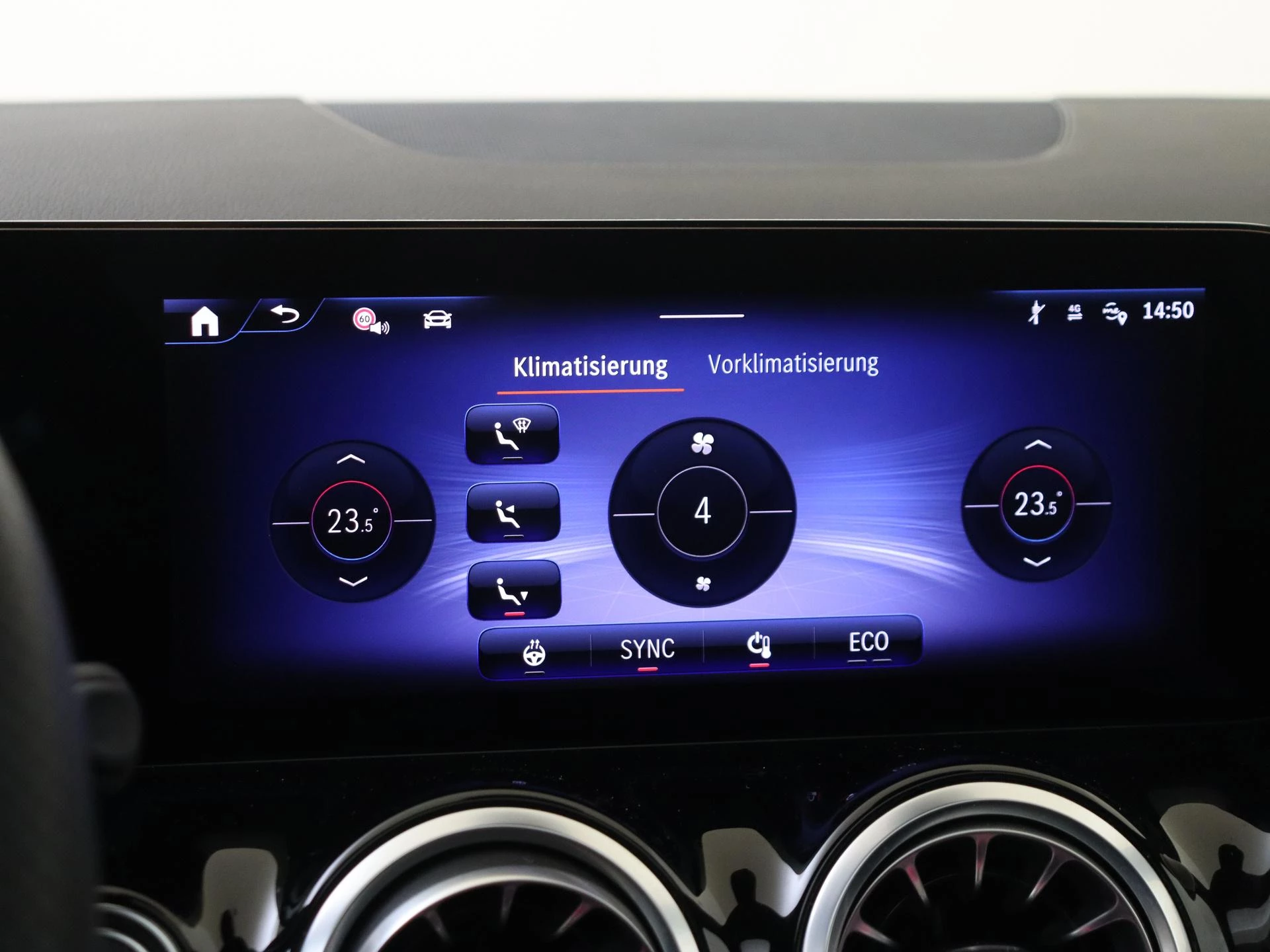 Mercedes-Benz-EQA-image-20