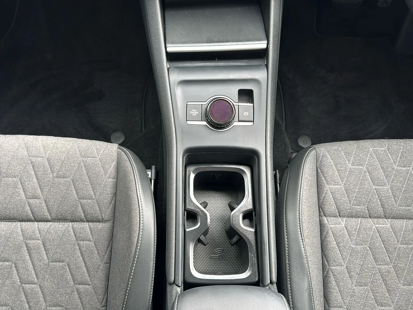 Volkswagen-Tiguan-image-11