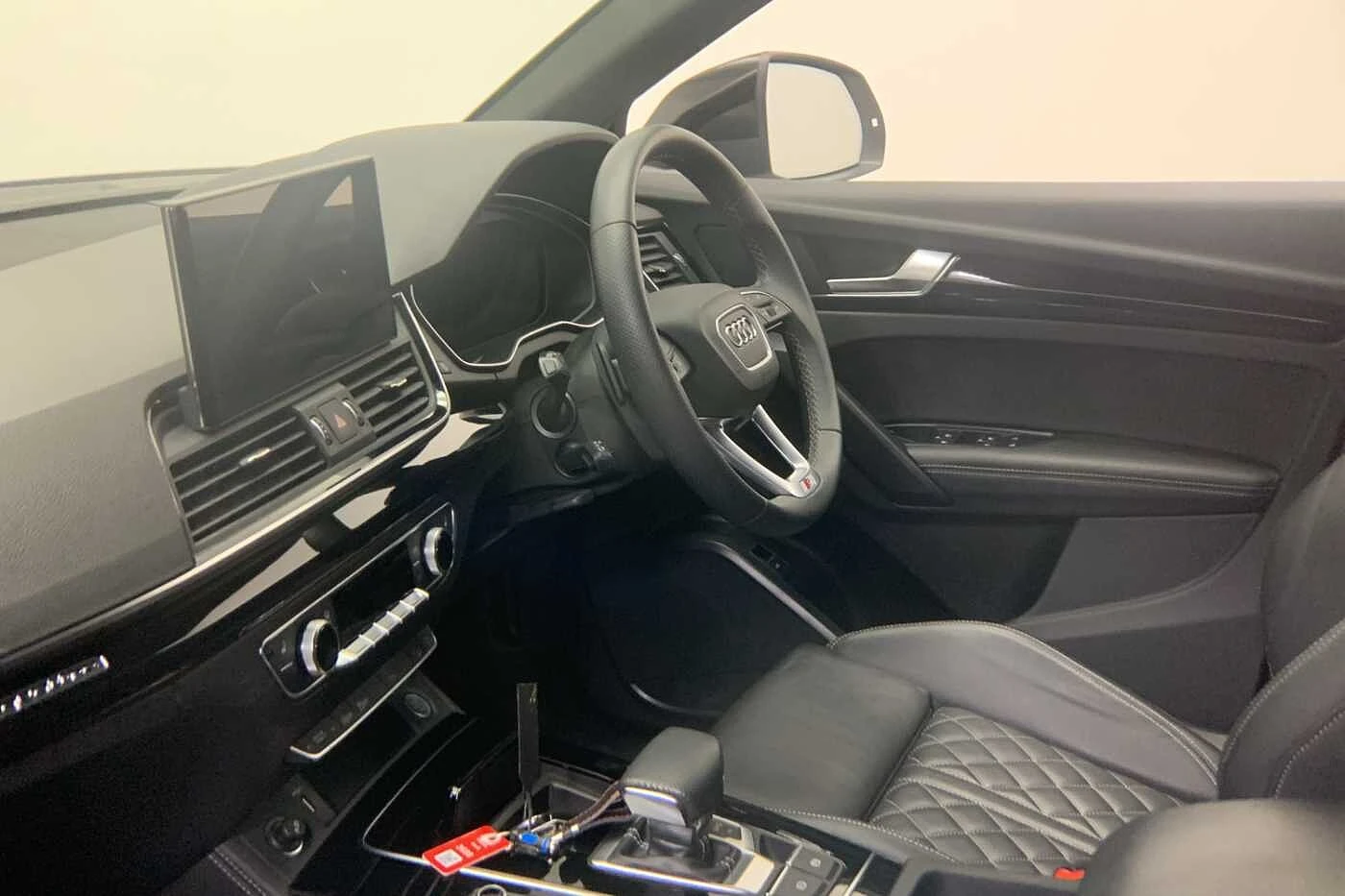 Audi-Q5-image-1