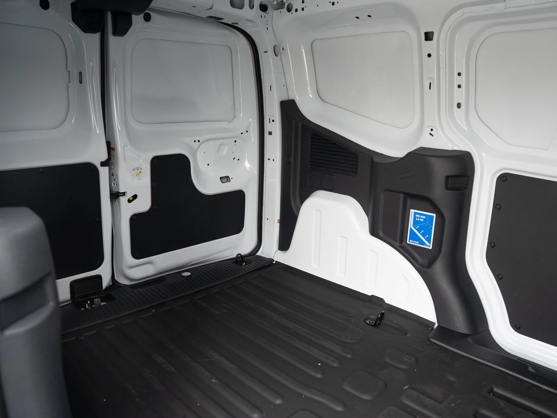 Ford Transit Kastenwagen LKW Trend 350 L3 2.0L EcoBlue 96kW (130PS). 6 Gang-Schaltgetriebe. Frontant