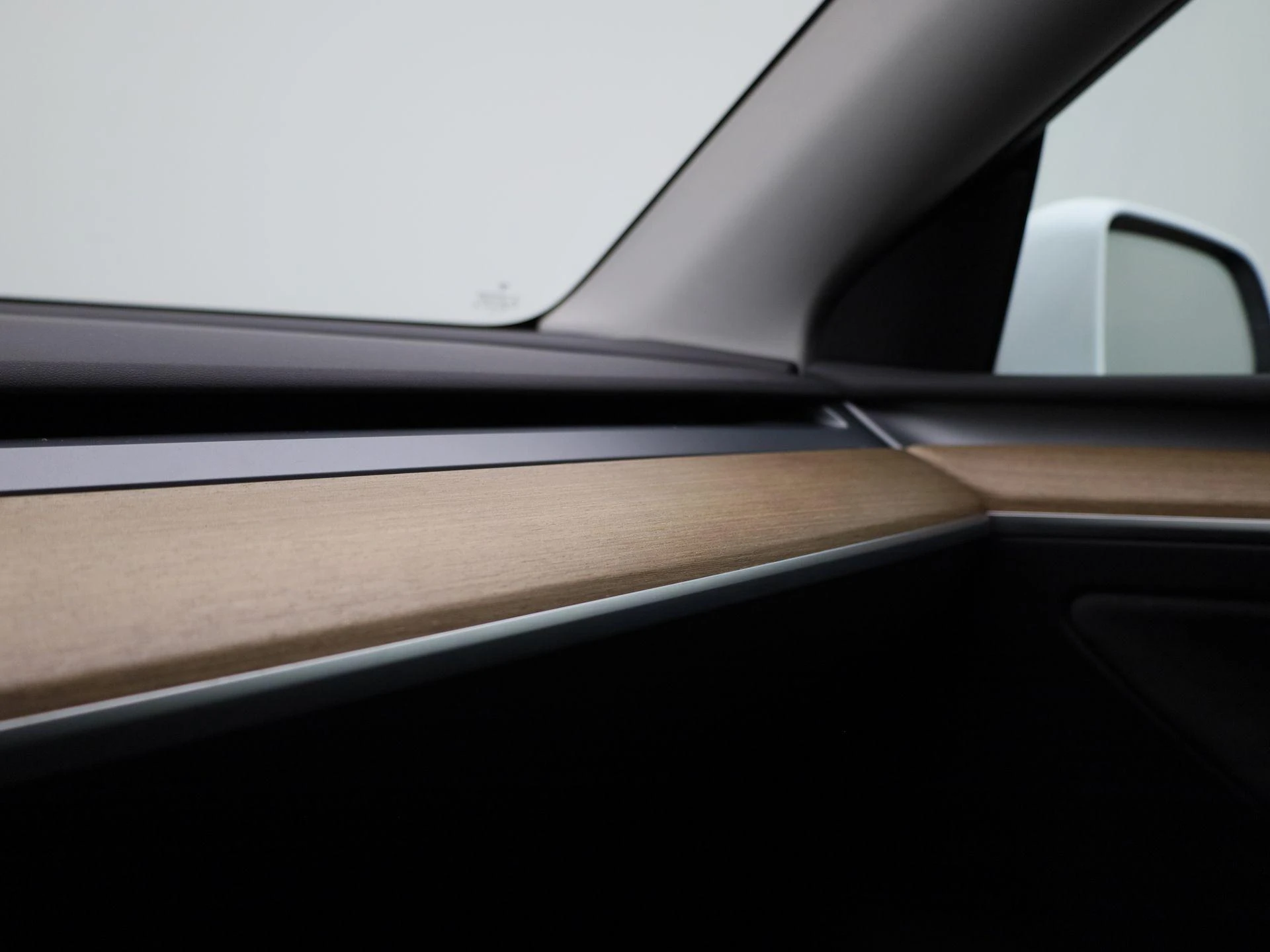 Tesla-Model Y-image-28