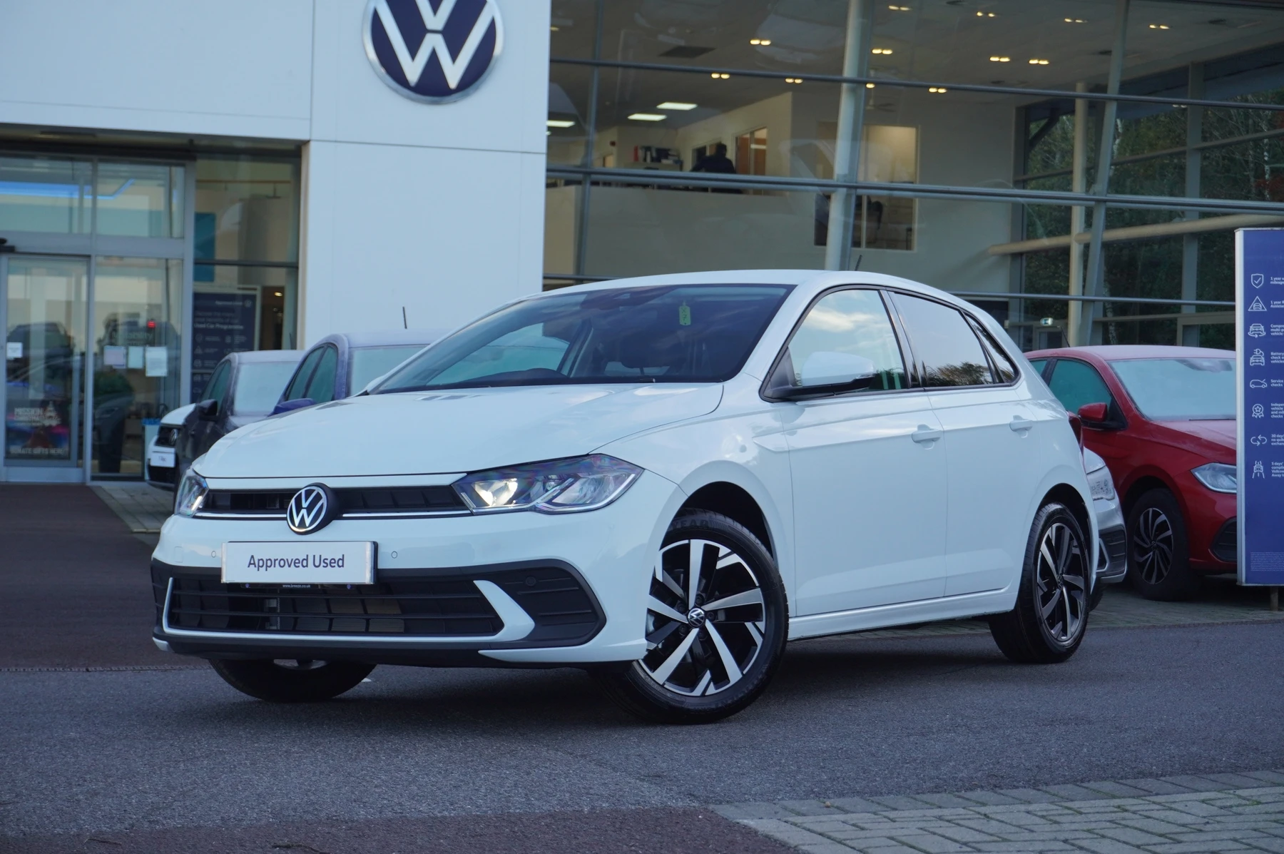 Volkswagen-Polo-image-19