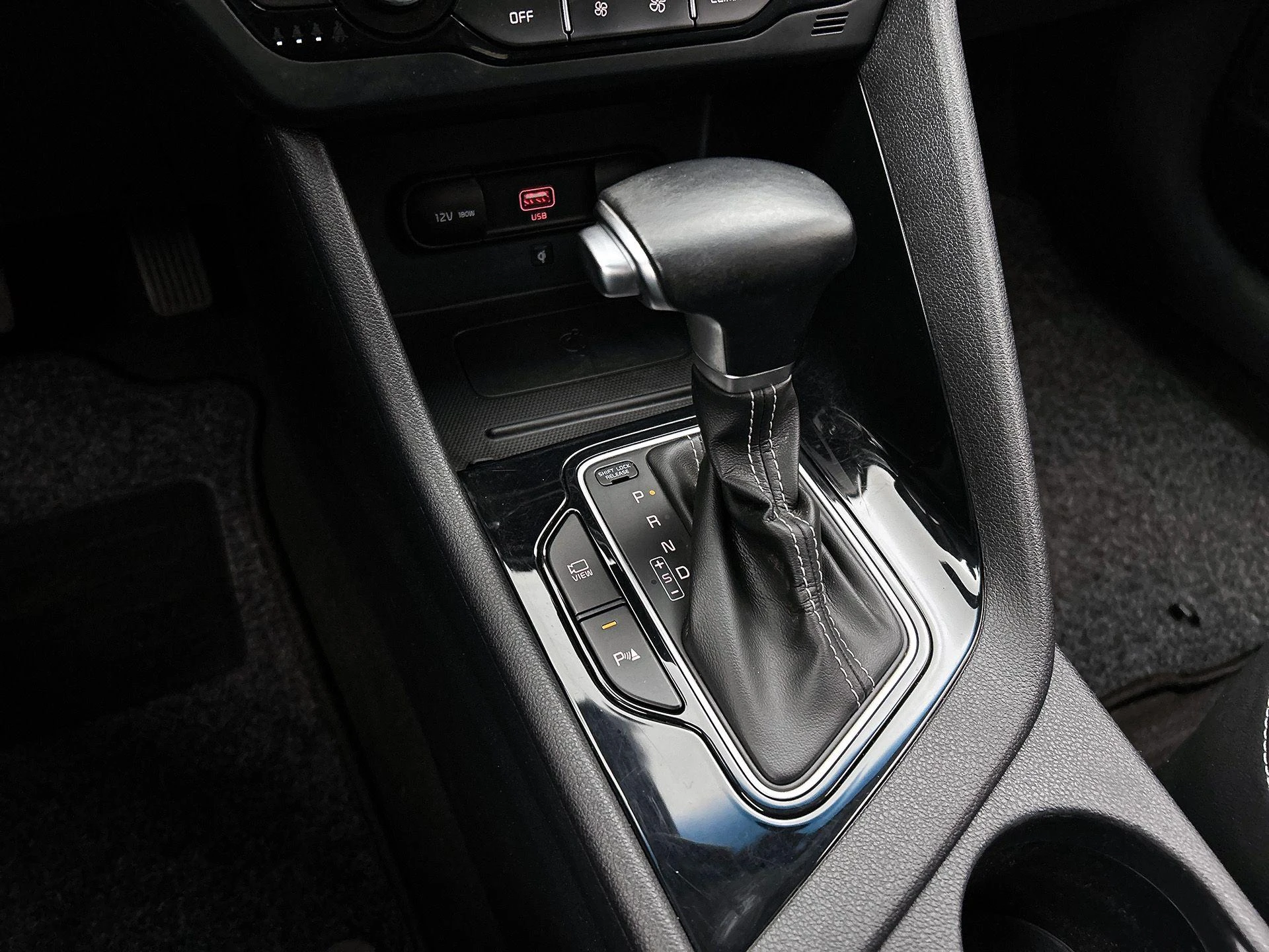 Kia-Niro-image-28