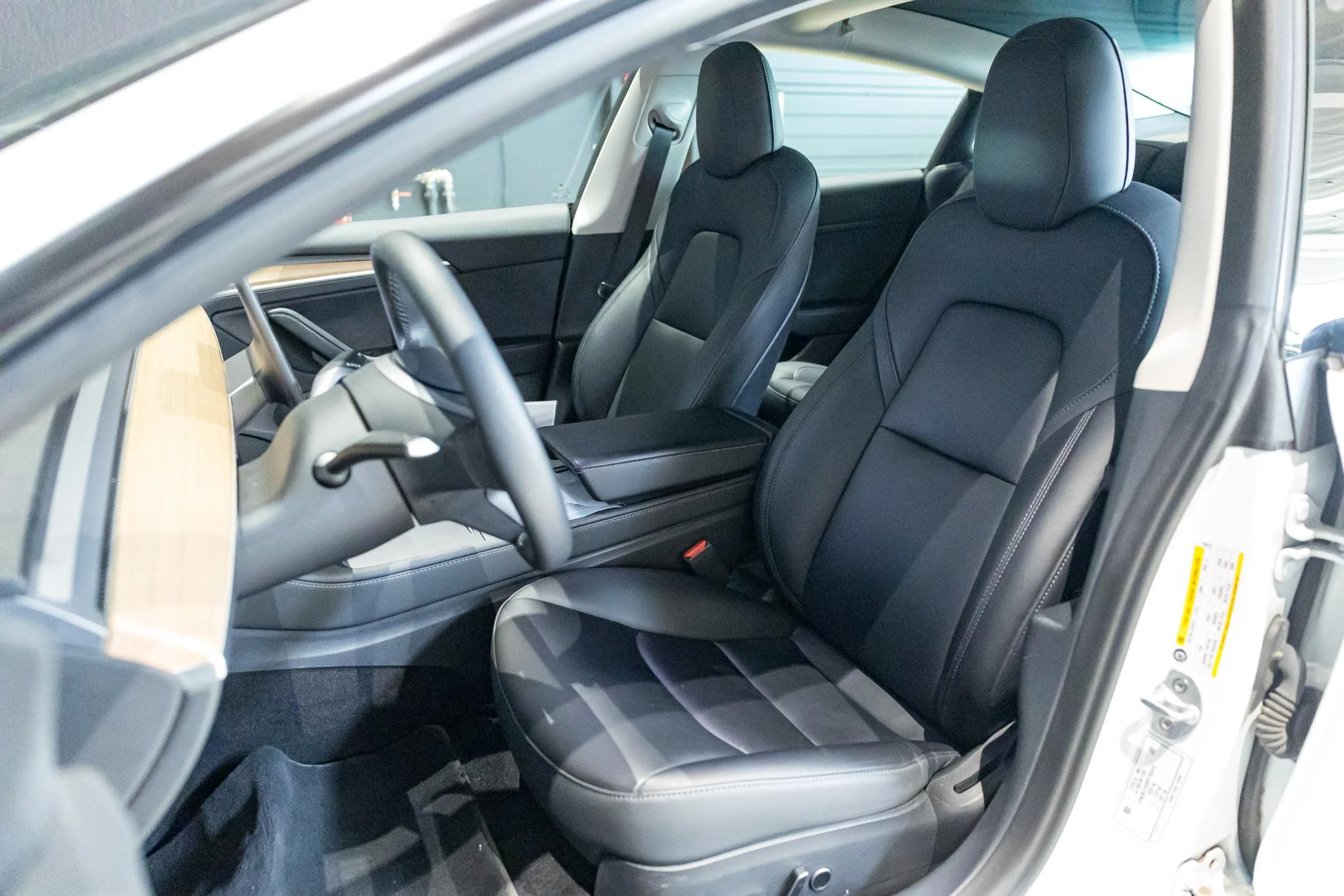 Tesla-Model 3-image-19