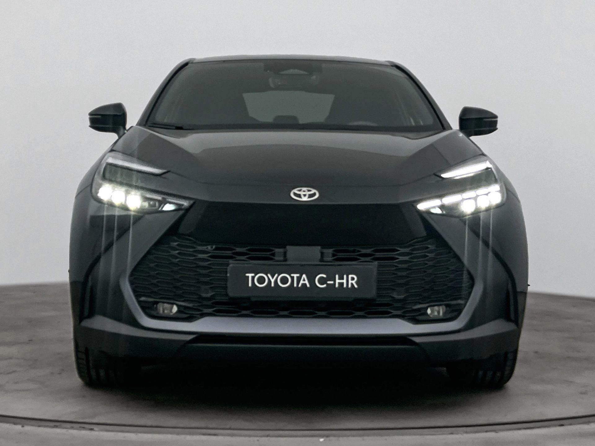 Toyota-C-HR-image-4