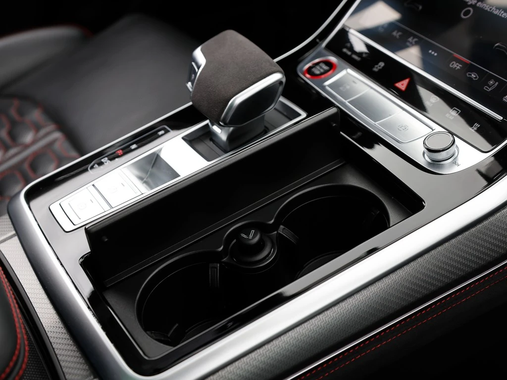 Audi-RSQ8-image-14