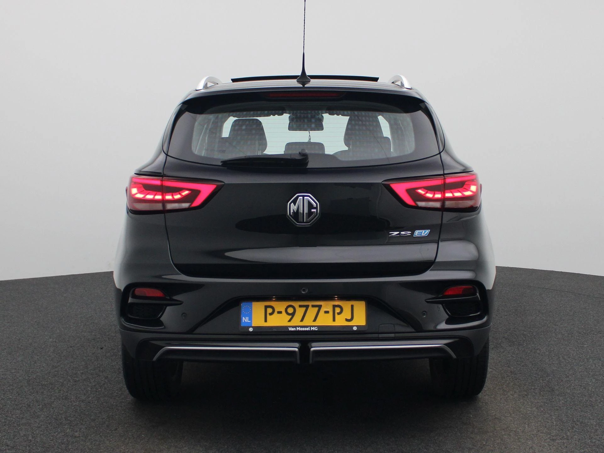 MG ZS EV Standard Range Luxury 50 kWh