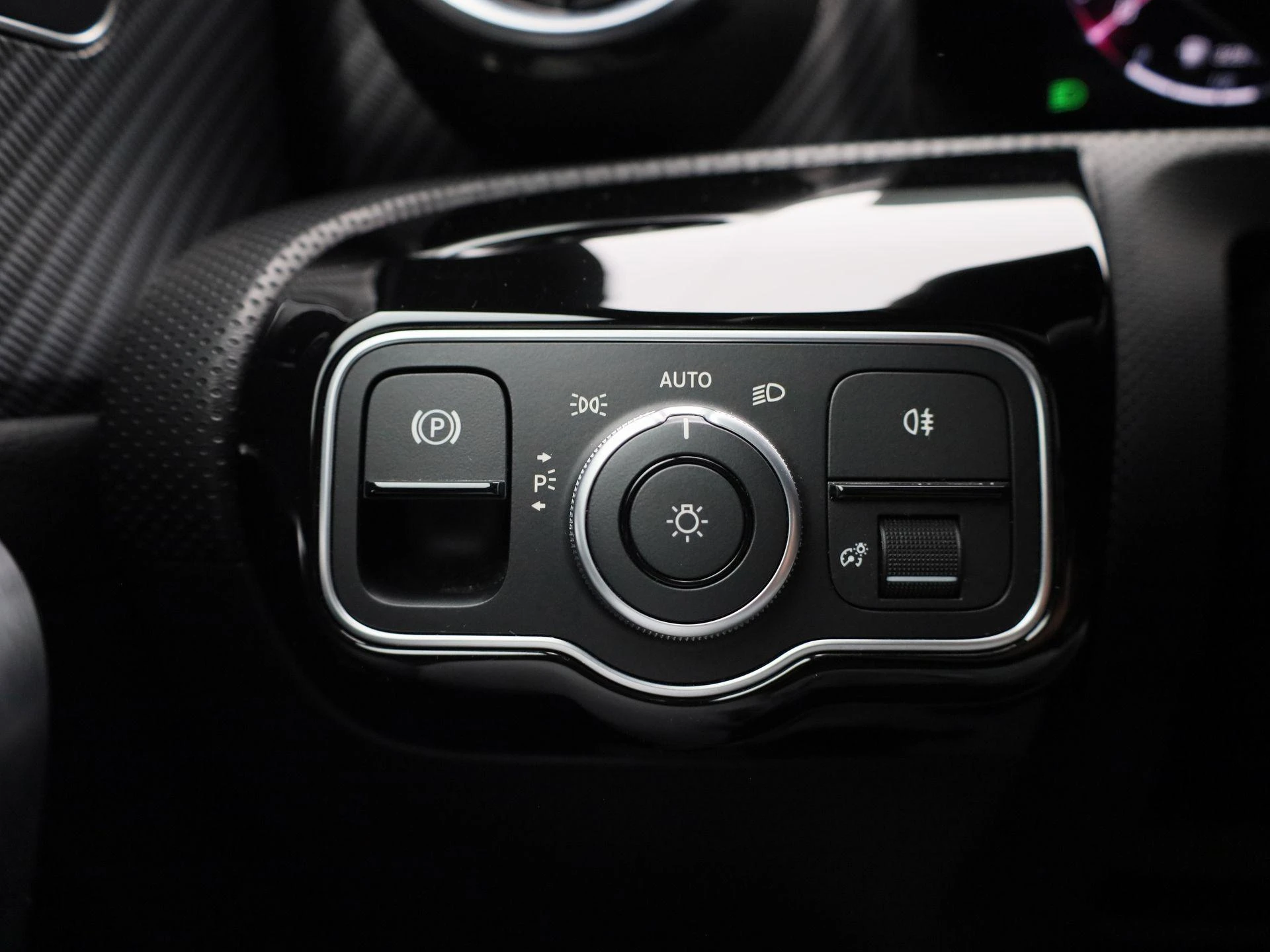 Mercedes-Benz-A-Klasse-image-22