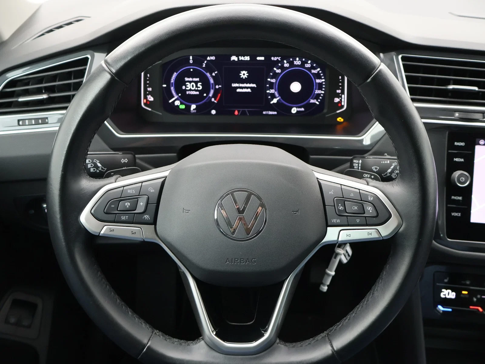 Volkswagen-Tiguan-image-21