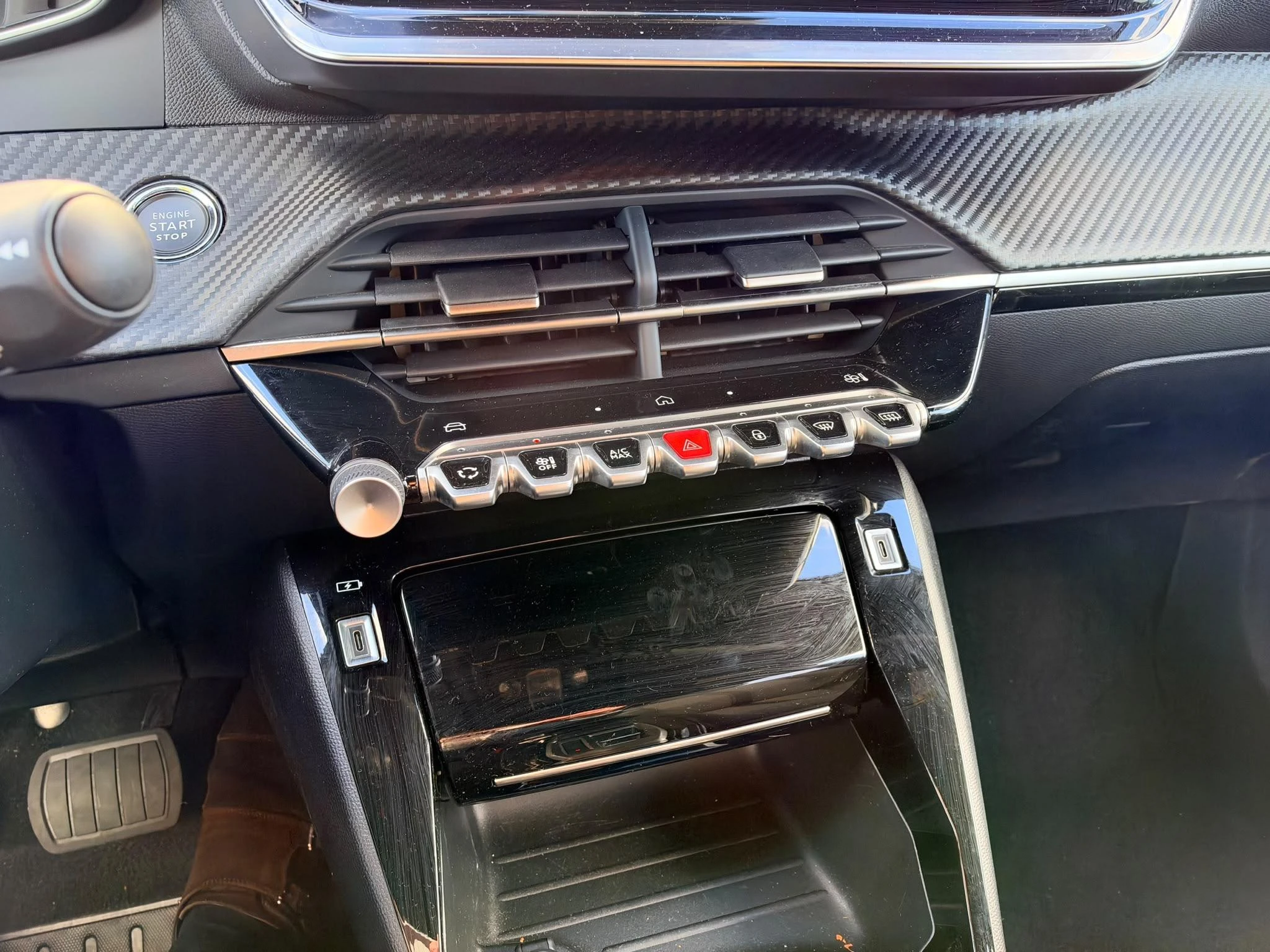 Peugeot-2008-image-16