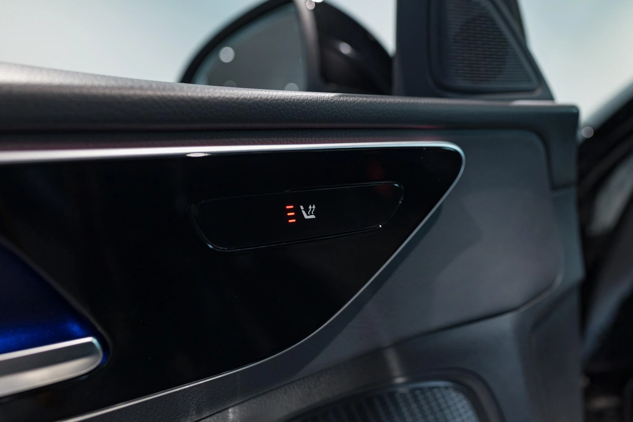 Mercedes-Benz-C-Klasse-image-19