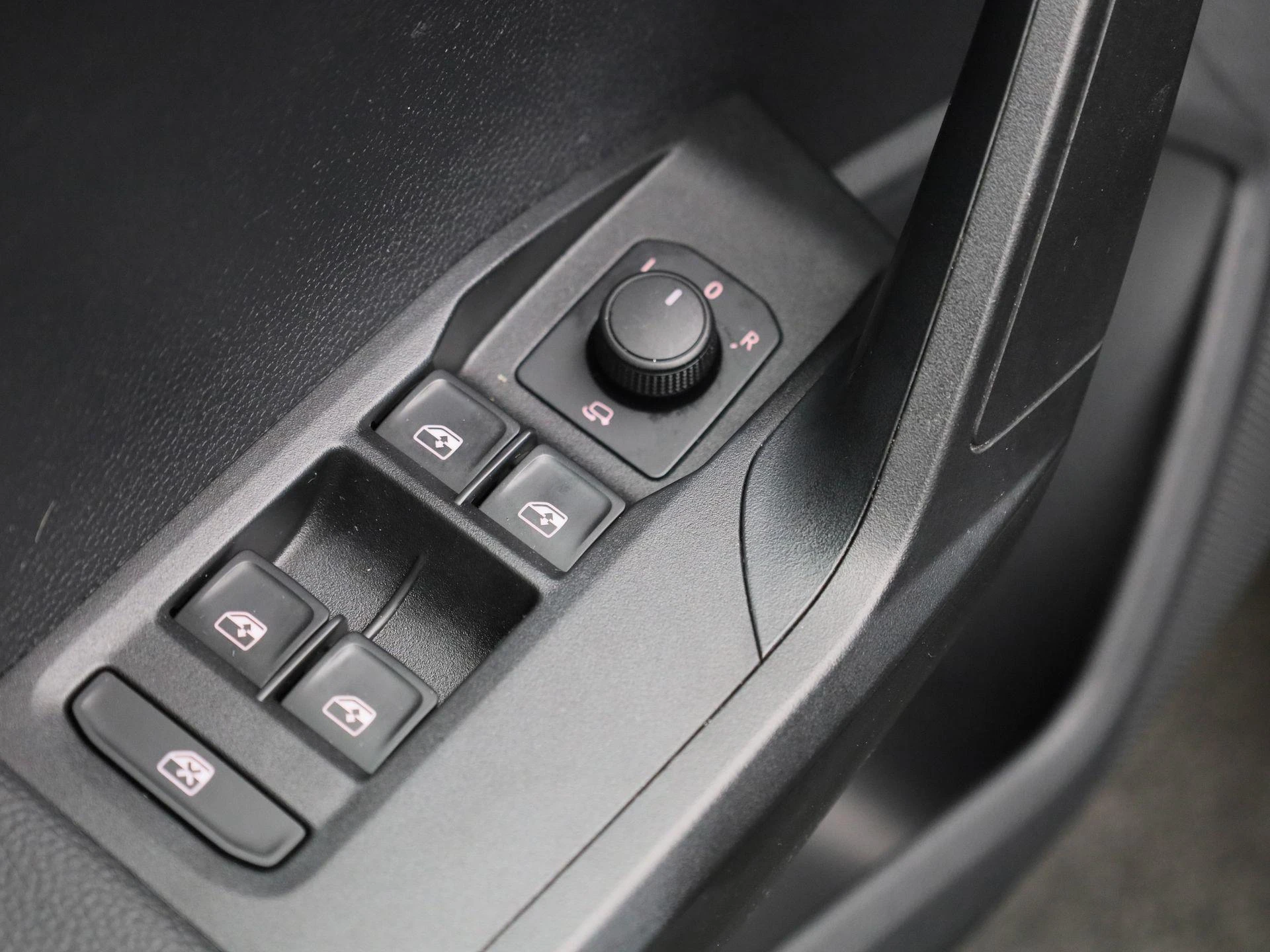 SEAT-Ibiza-image-28