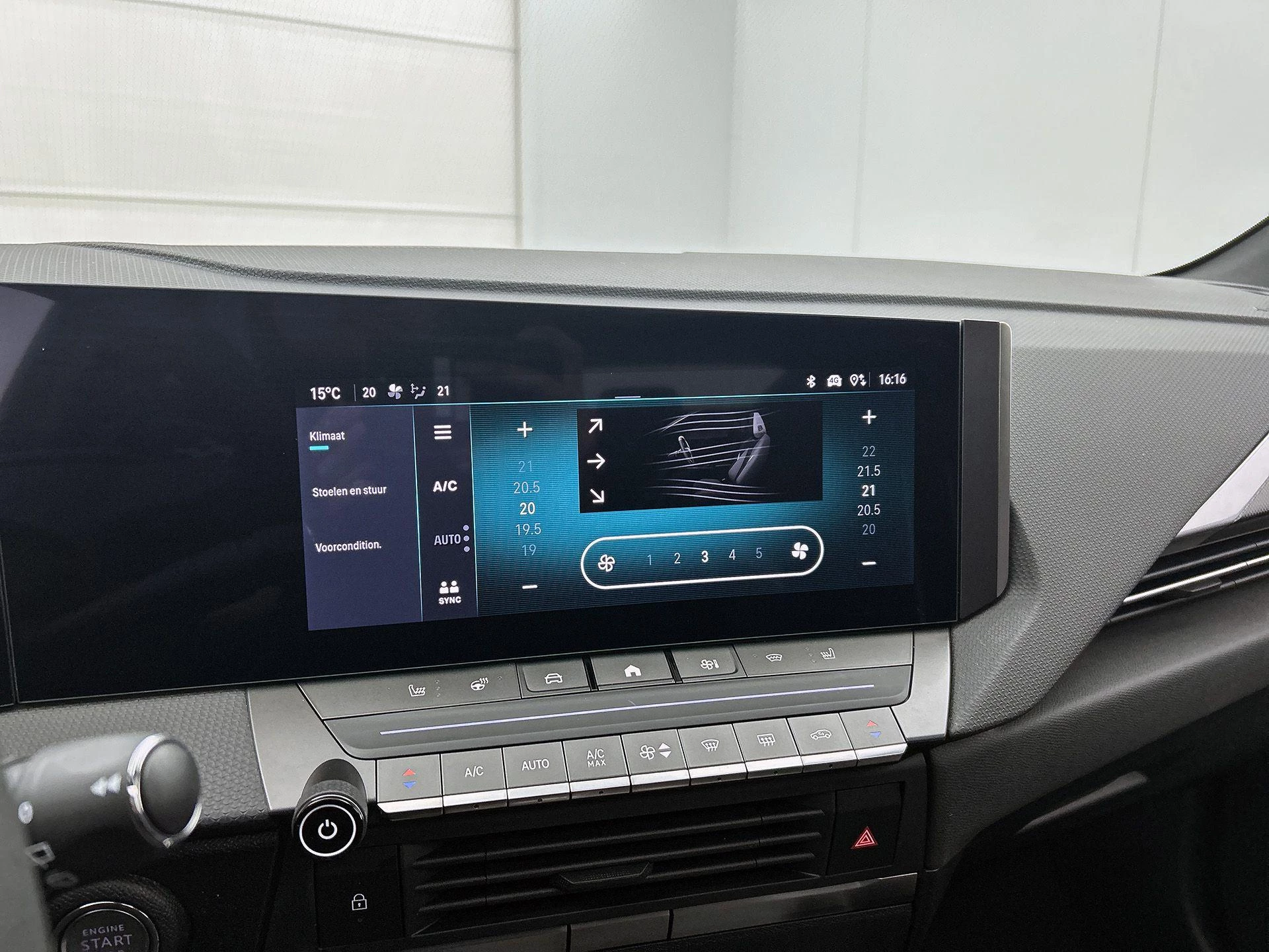 Opel-Astra-image-12