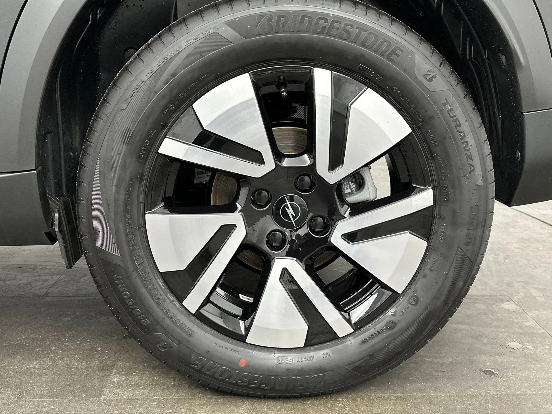 Opel-Frontera-image-28