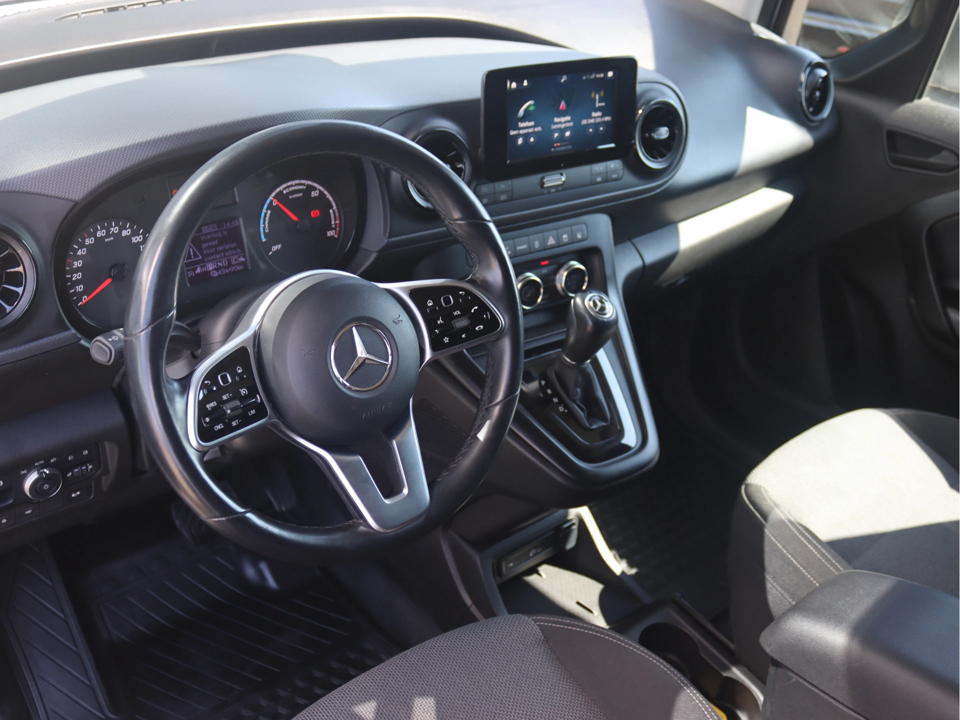 Mercedes-Benz-eCitan-image-3